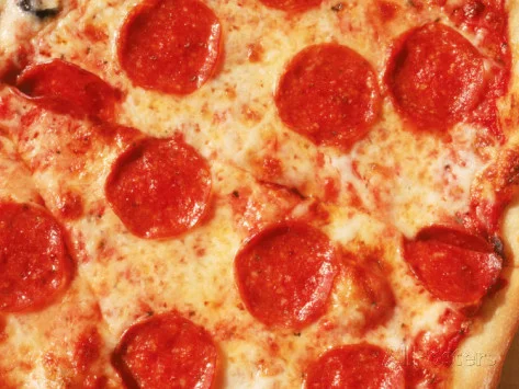 mitch-diamond-close-up-of-pepperoni-pizza.jpg