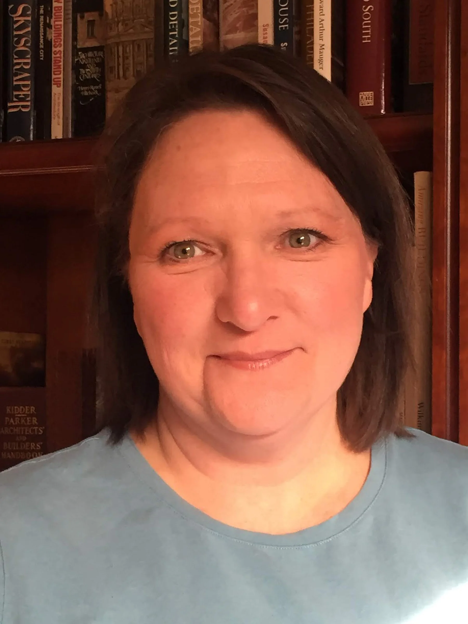 Ann Barnes Headshot.jpg