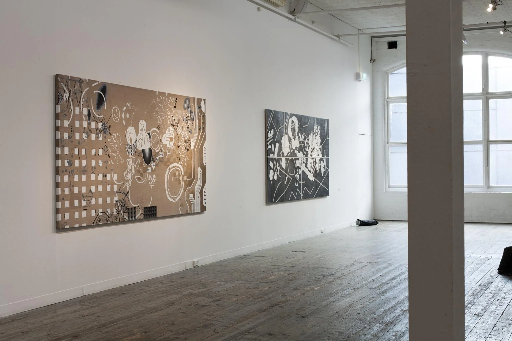 (installation view) Tina Douglas, holding pattern, 2016