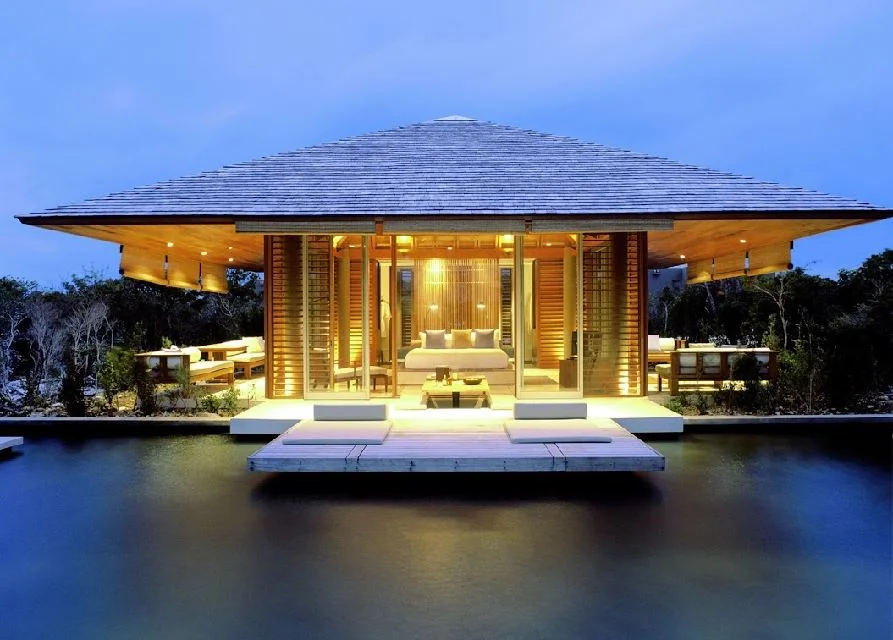 Motorized Lanai Shades