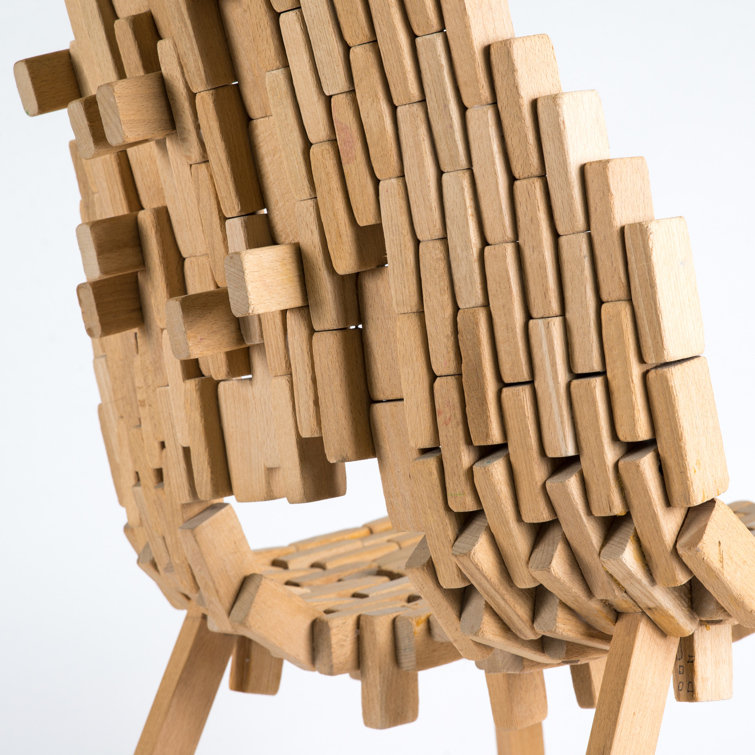 Bricks-chair-06.jpg