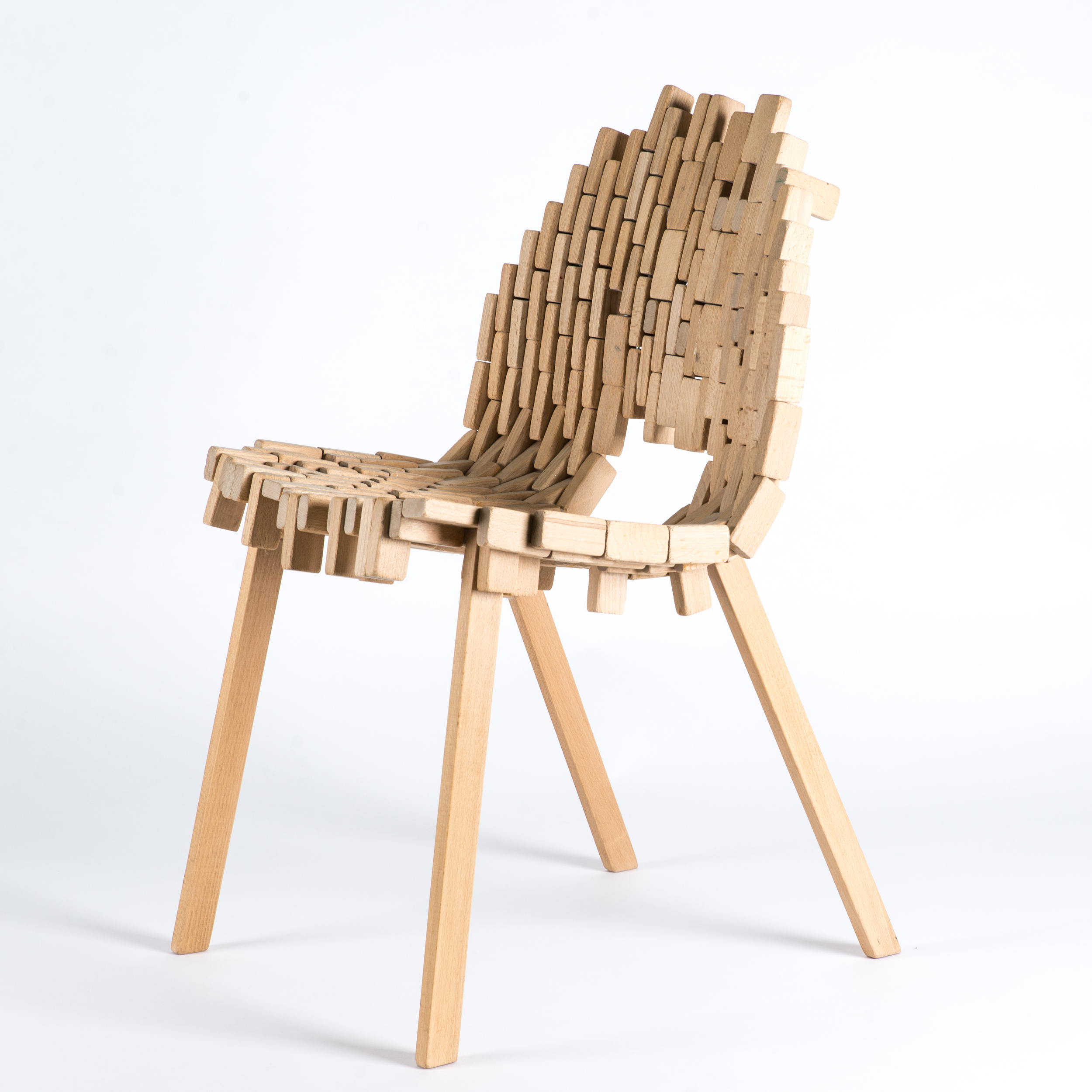Bricks-chair-02.jpg