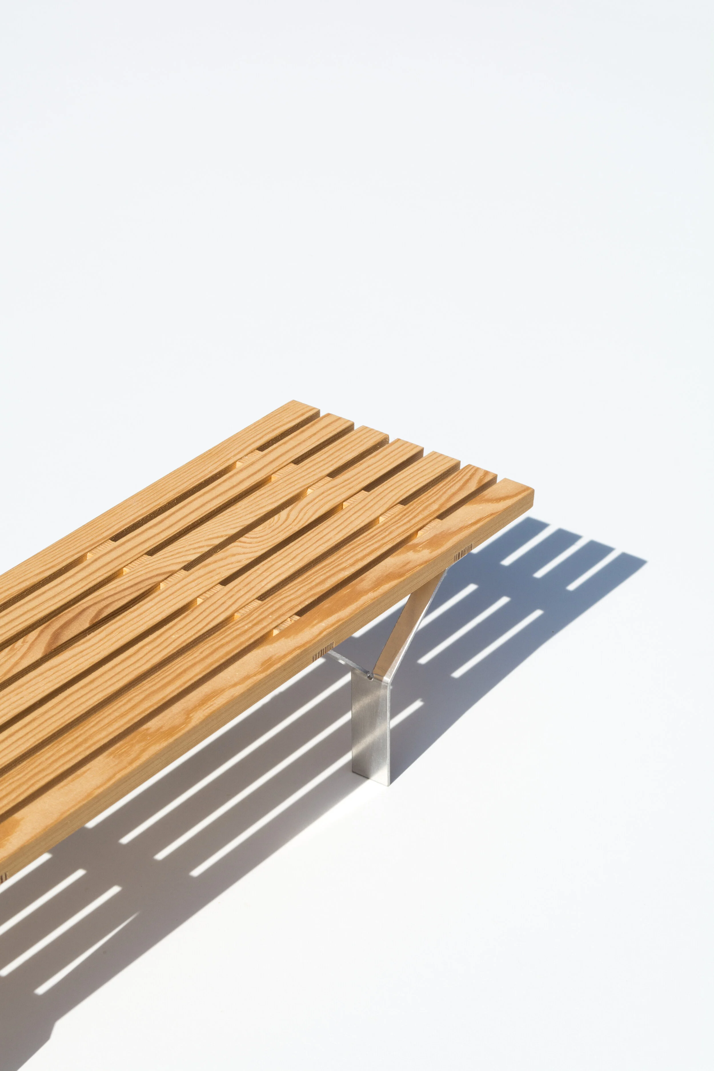 yy-bench-04.jpg
