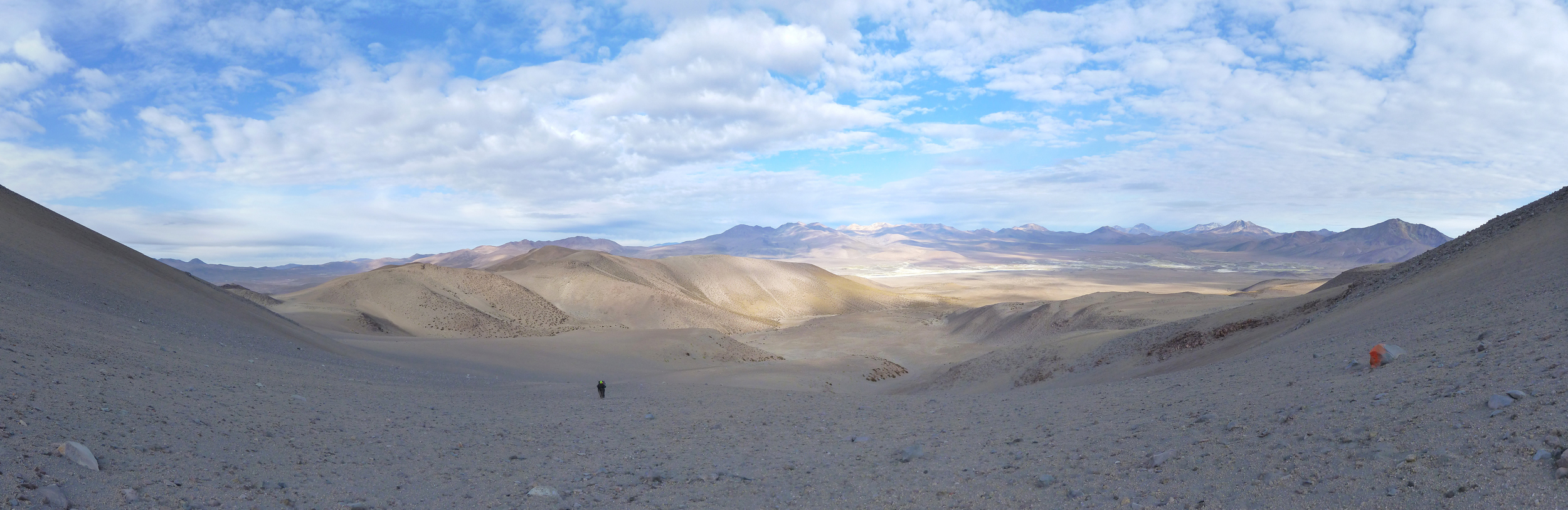 Looking down into the Islgua valley, where the Land Rover anxiously awaited our return.