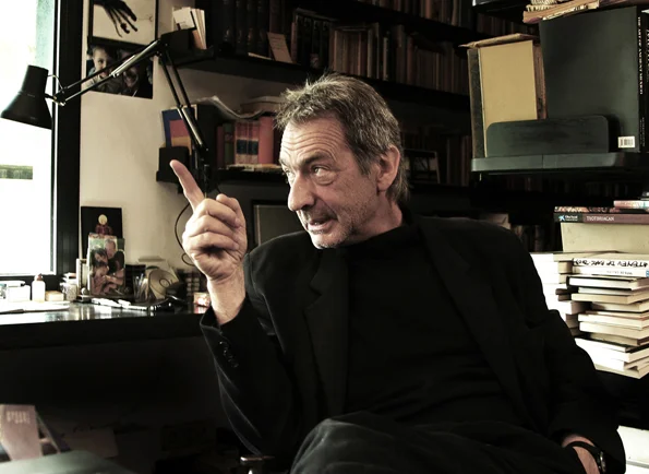  Frederic Amat 