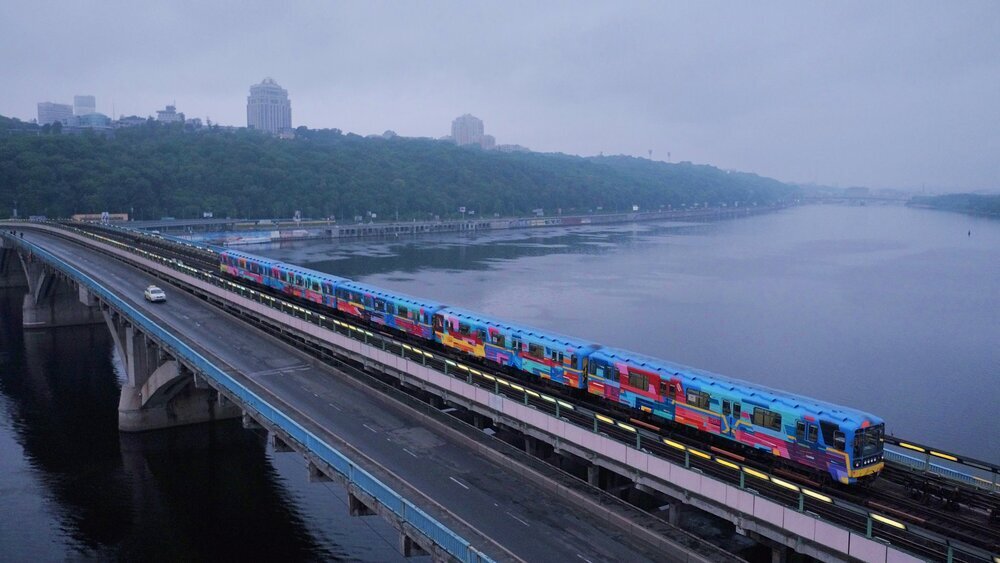 Kenor+Kyiv+Metro+Train.jpeg