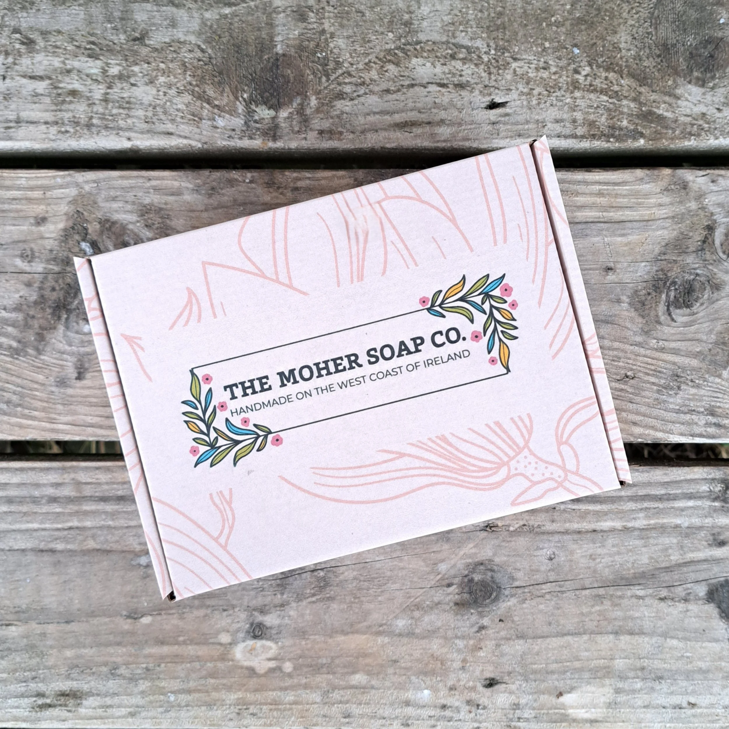 Mothers day Gift Set_outer box.jpg