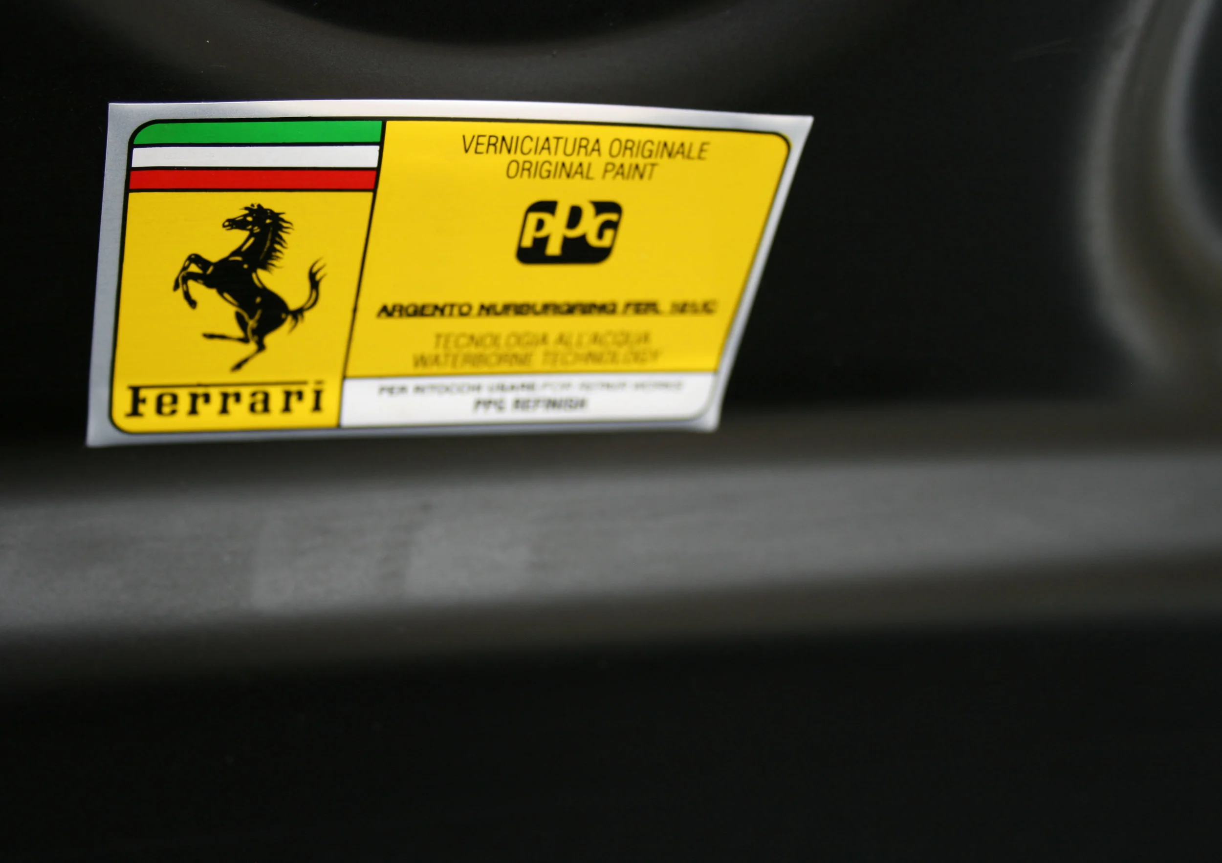 DETAIL FERRARI STICKER.jpg