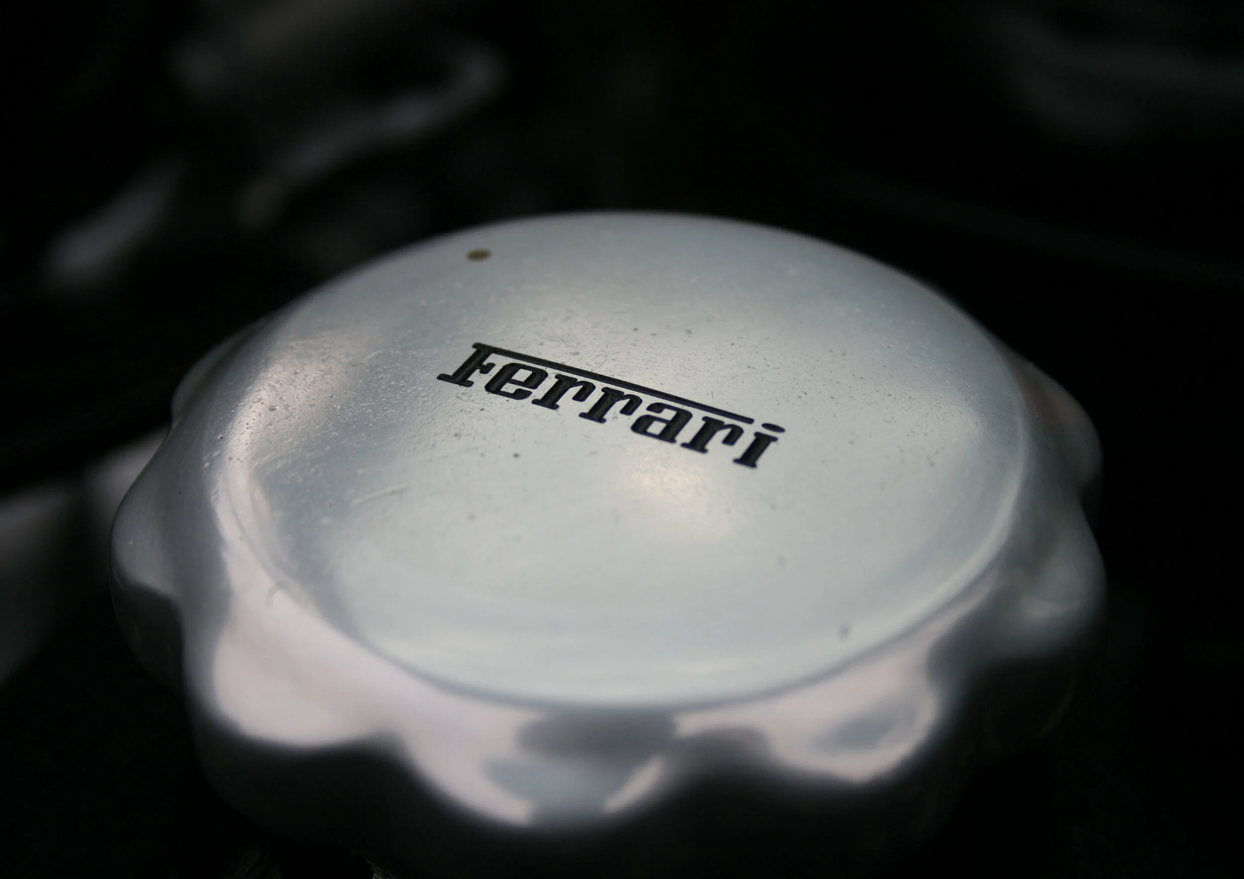 DETAIL FERRARI CAP.jpg