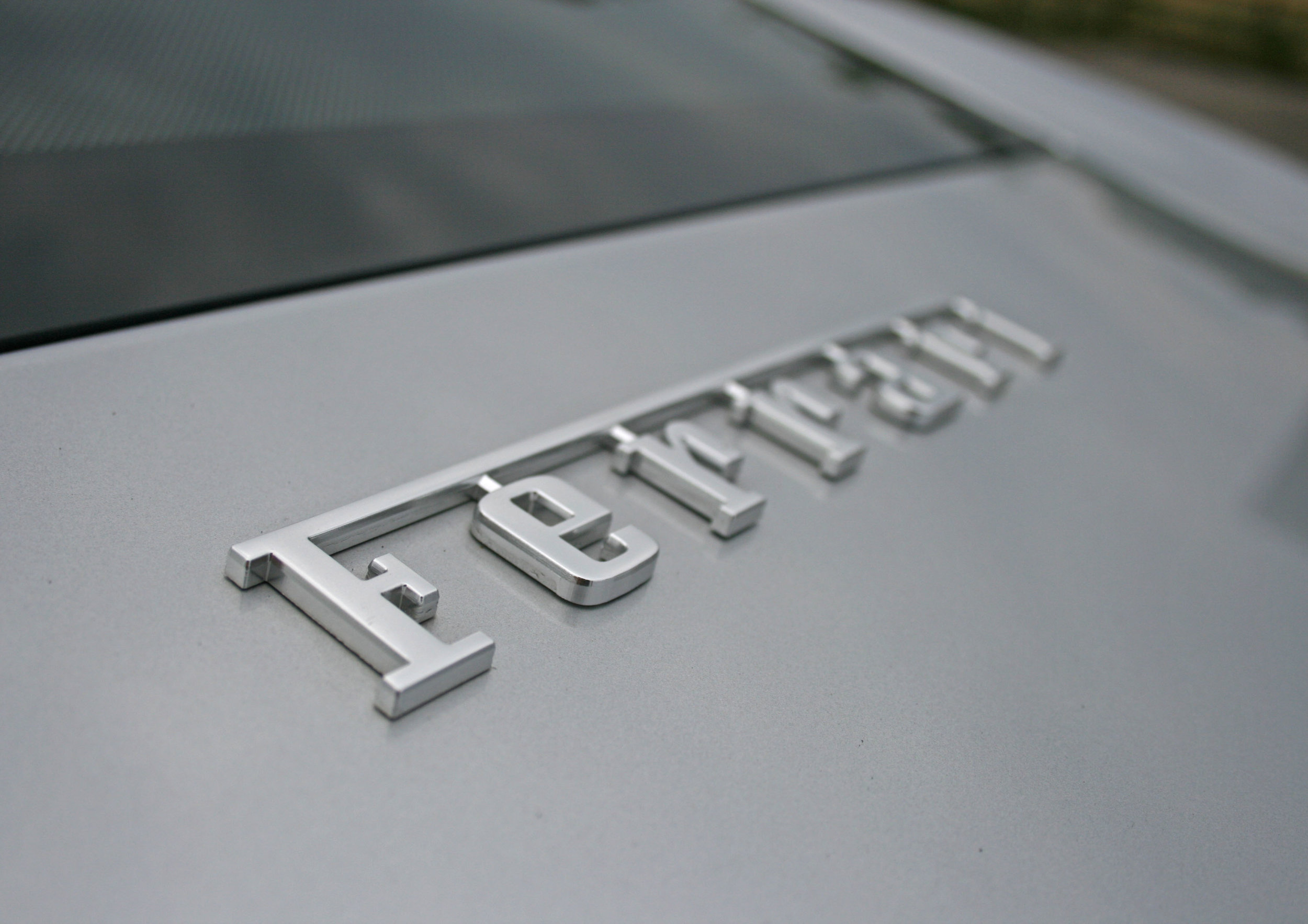 DETAIL FERRARI BADGE.jpg