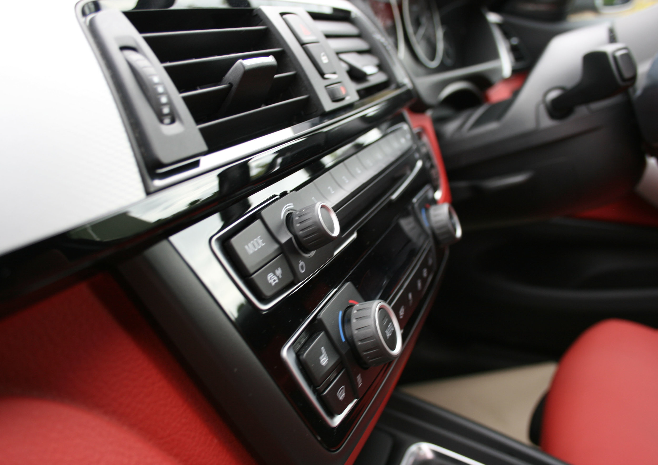 interior dash 2.jpg