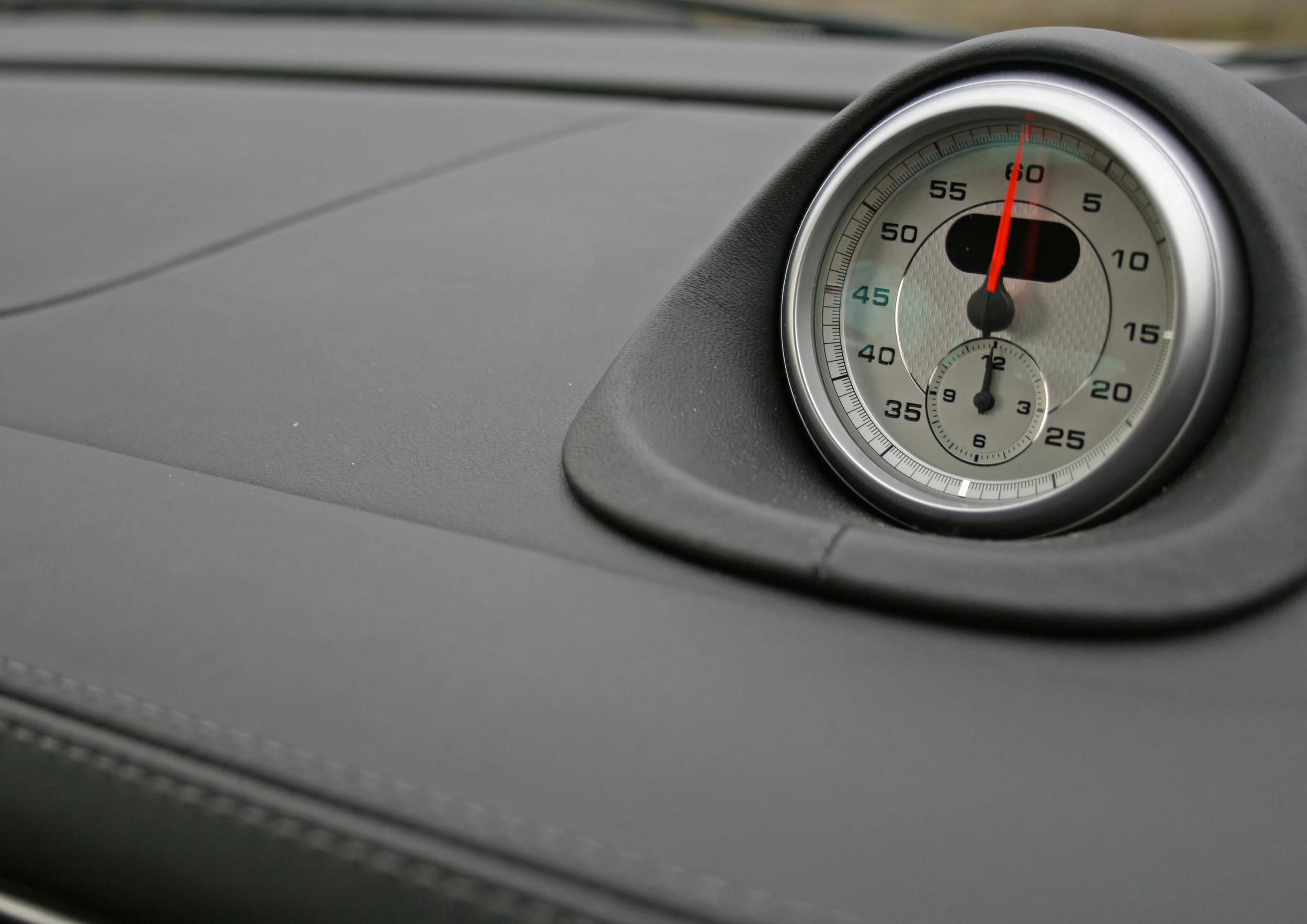 DETAIL CHRONO 2.jpg