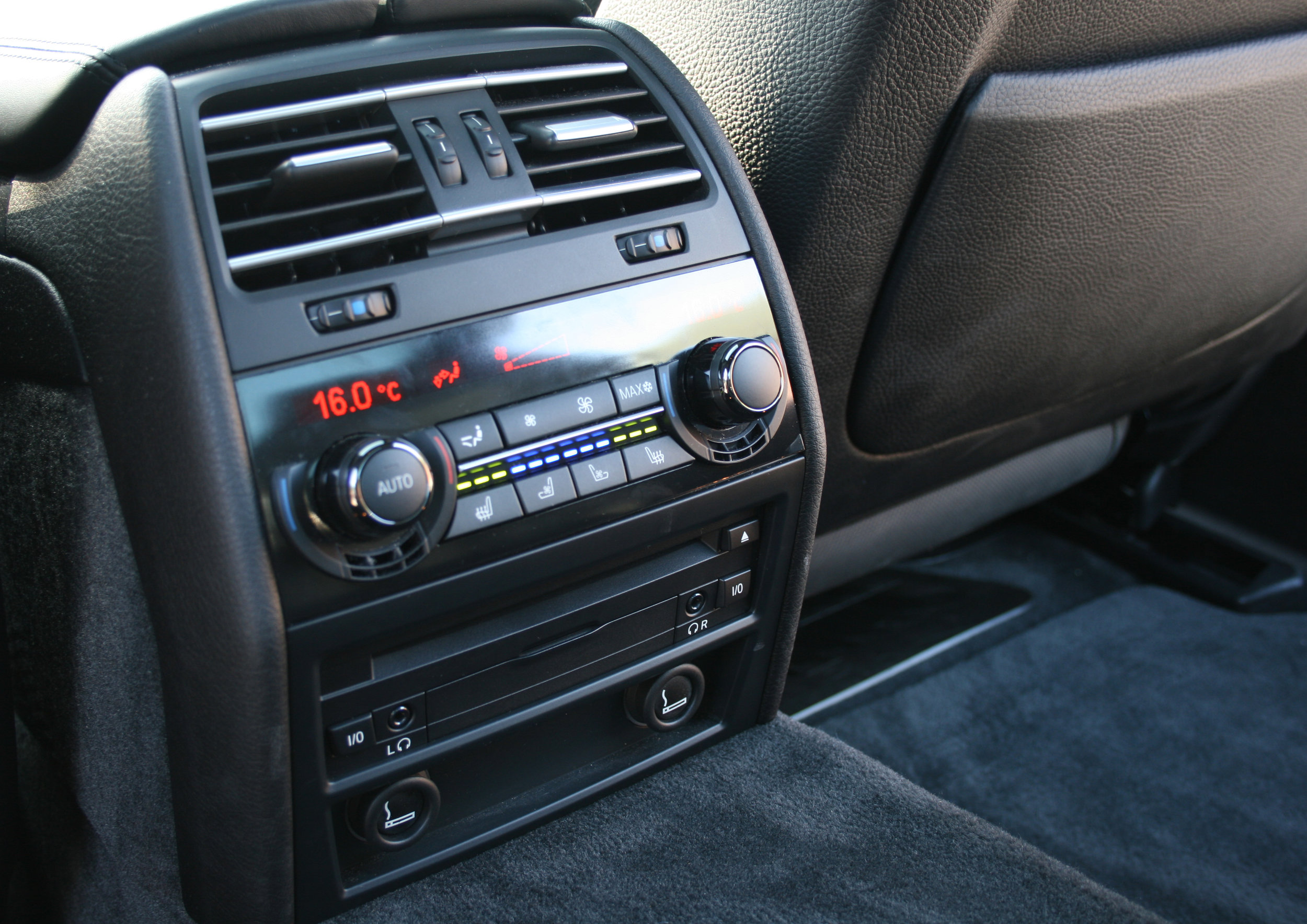 INTERIOR REAR CONTROL PANEL.jpg