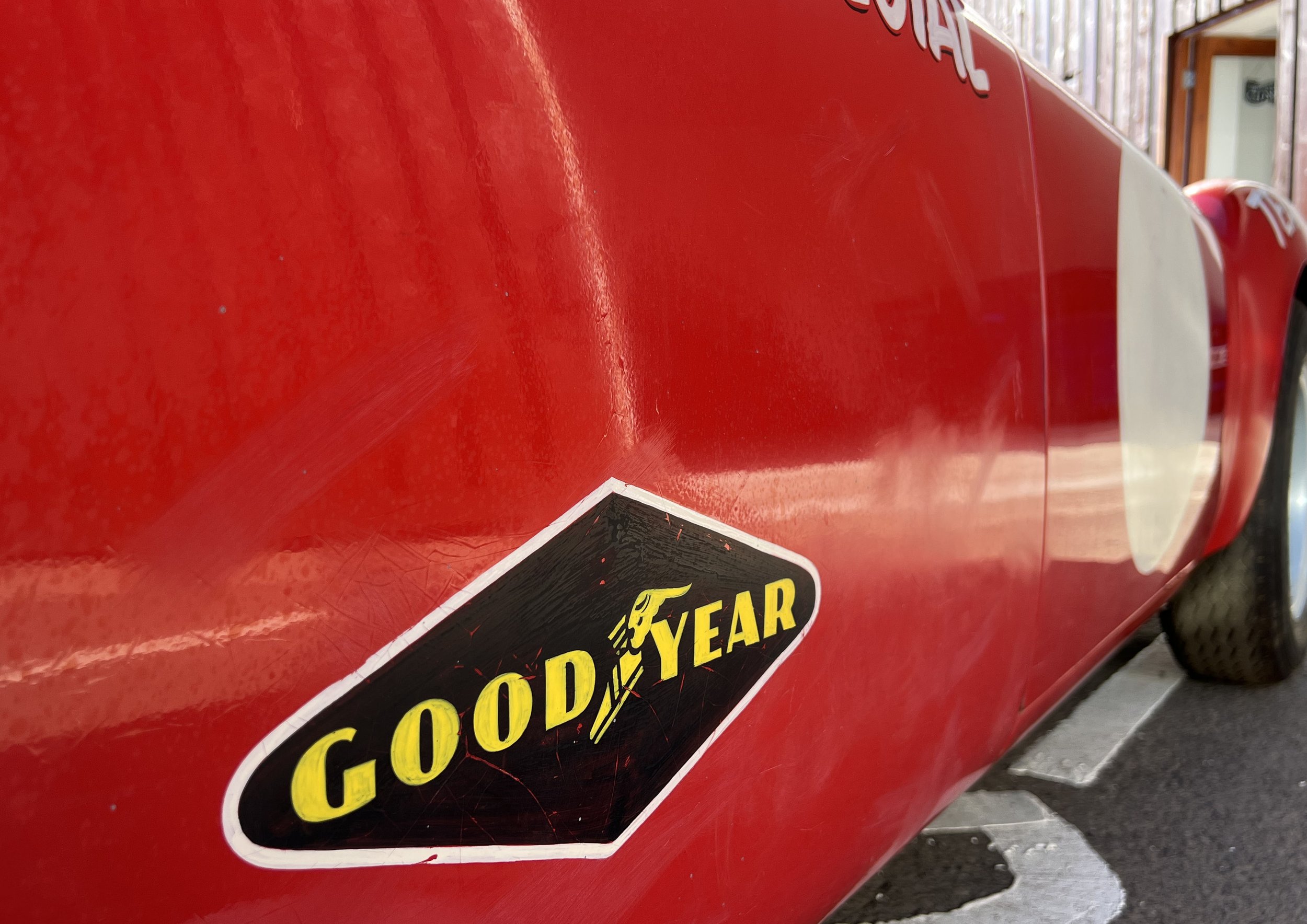 DETAIL GOODYEAR.jpg