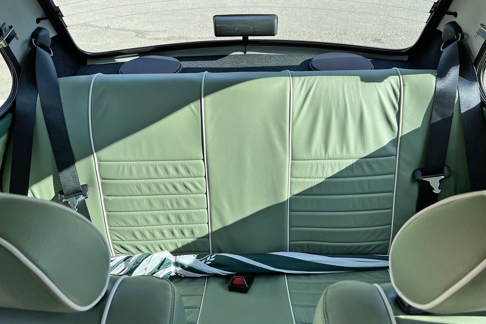 INTERIOR REAR SEATS 2.jpg