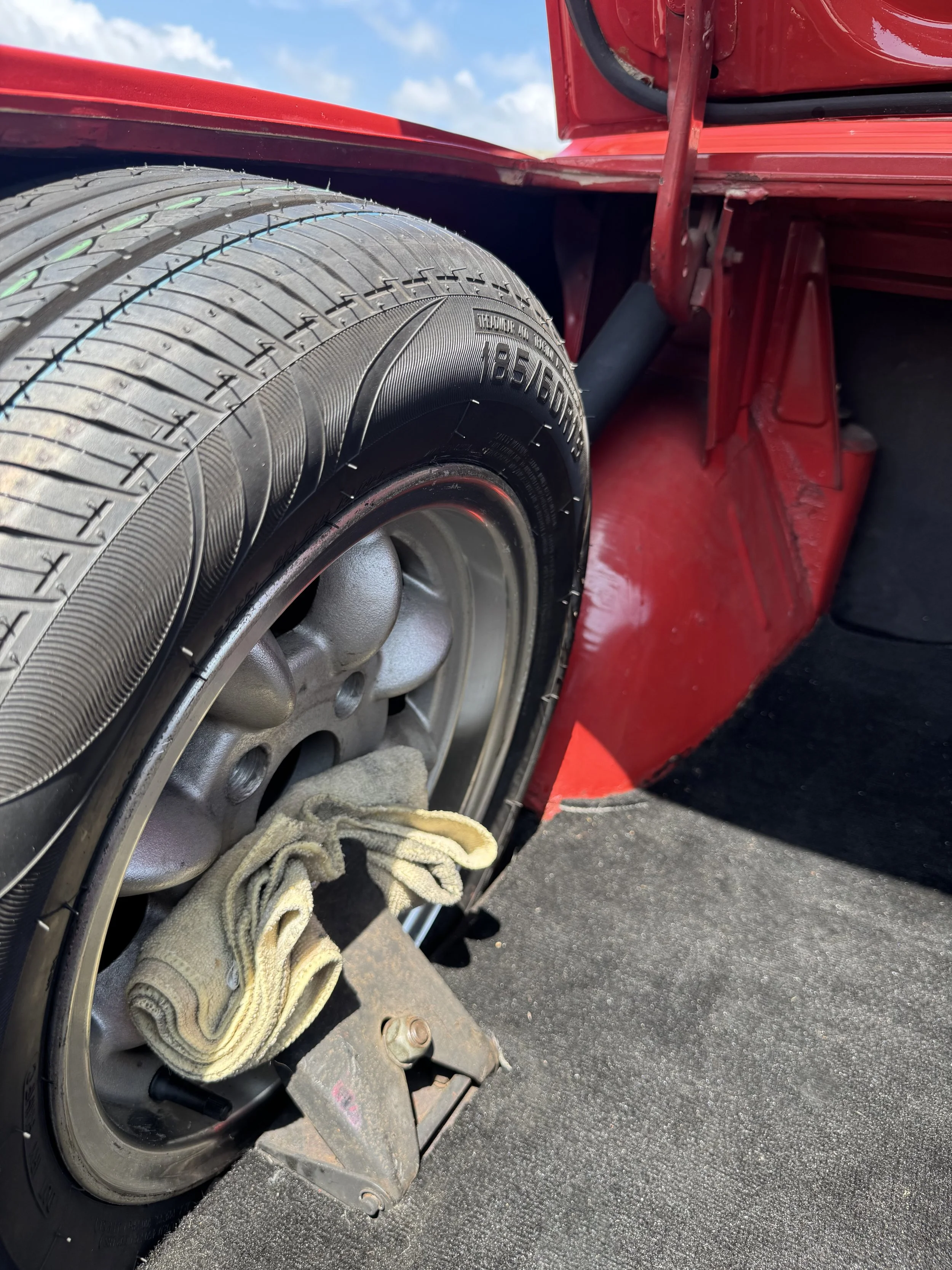 BOOT SPARE WHEEL.jpg