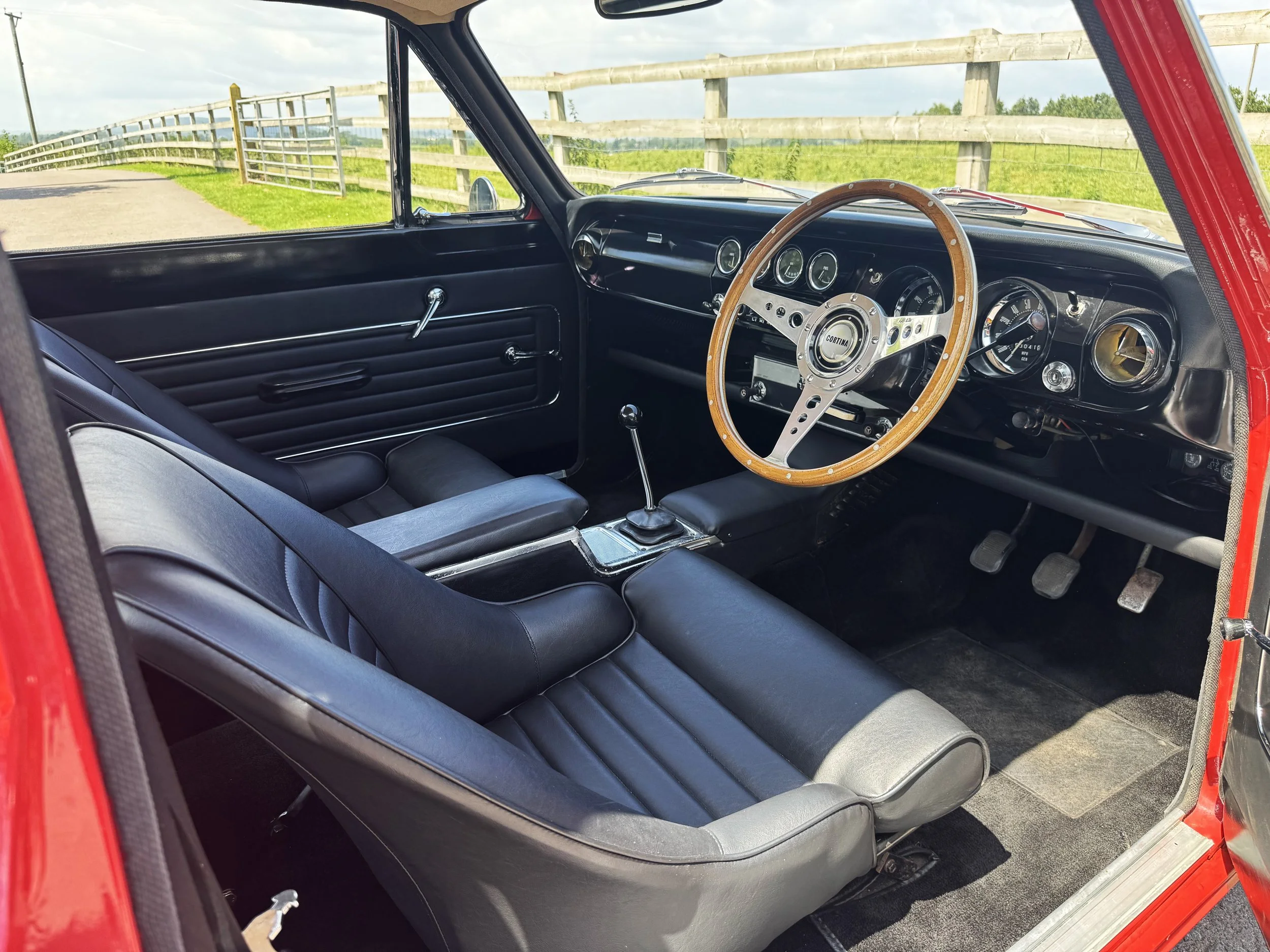 INTERIOR 6.jpg