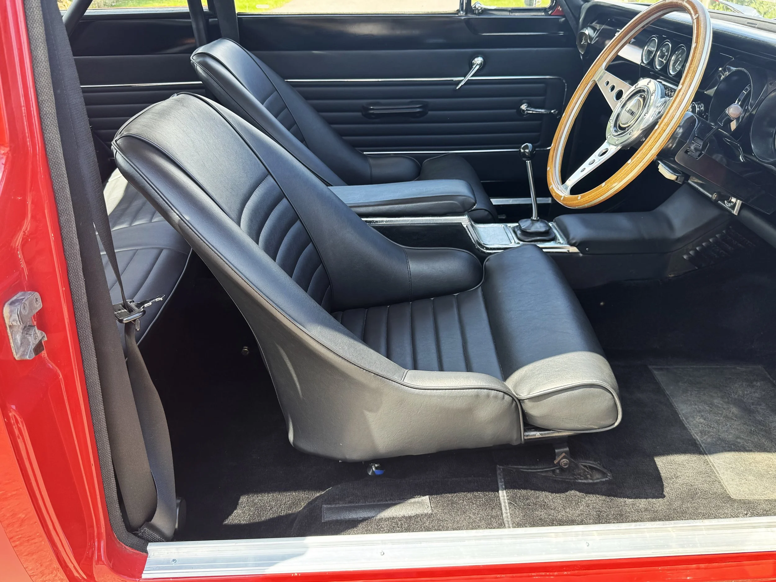 INTERIOR 5.jpg