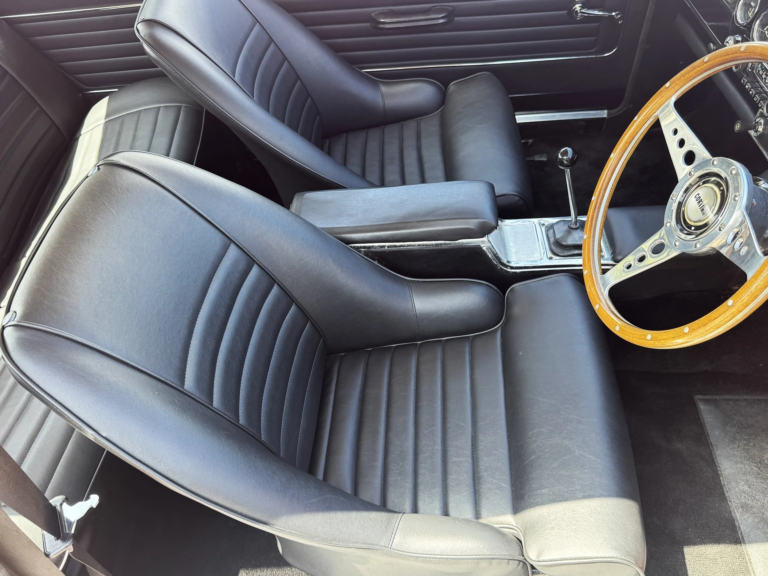 INTERIOR SEATS.jpg