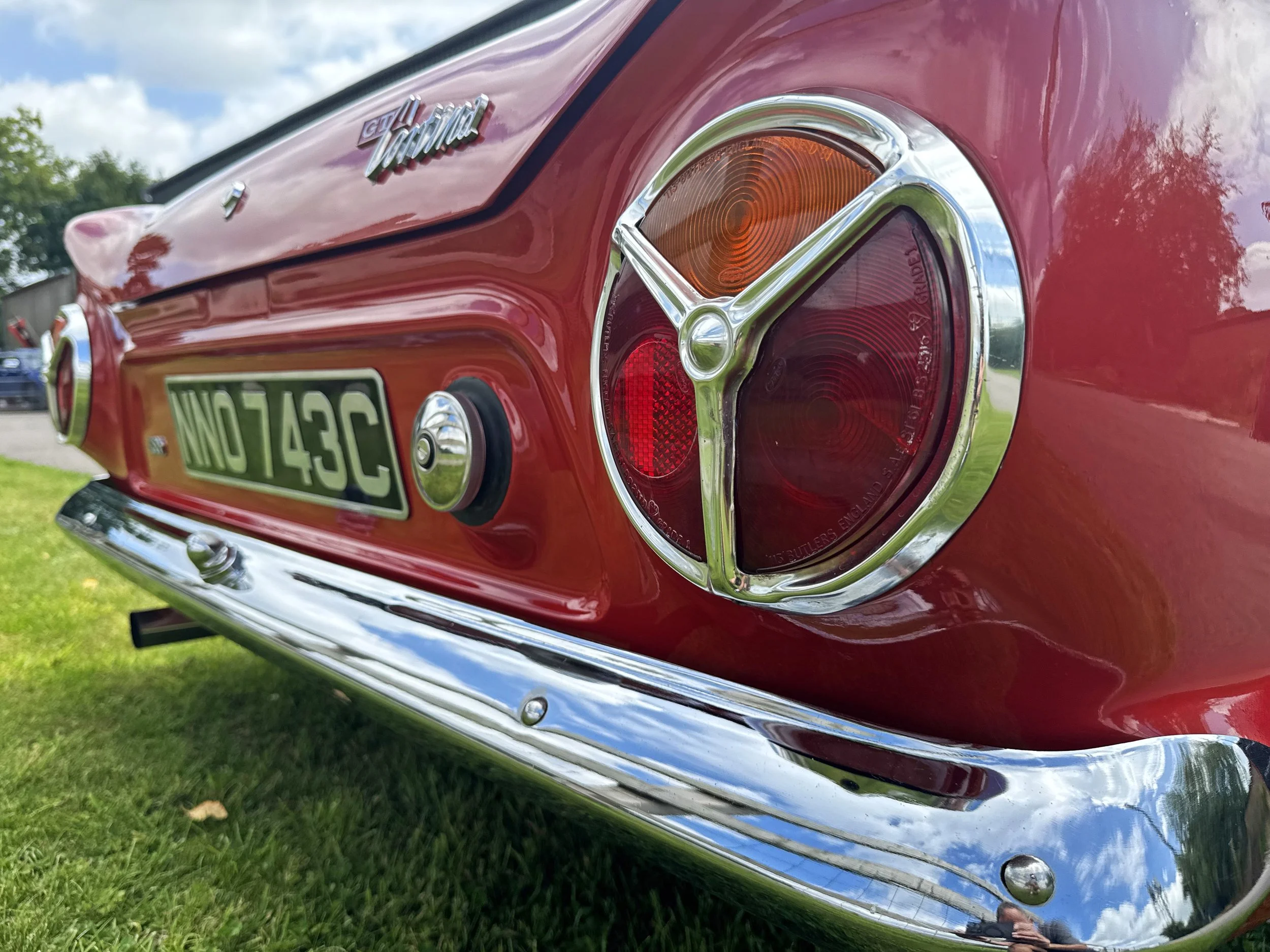 DETAIL REAR.jpg