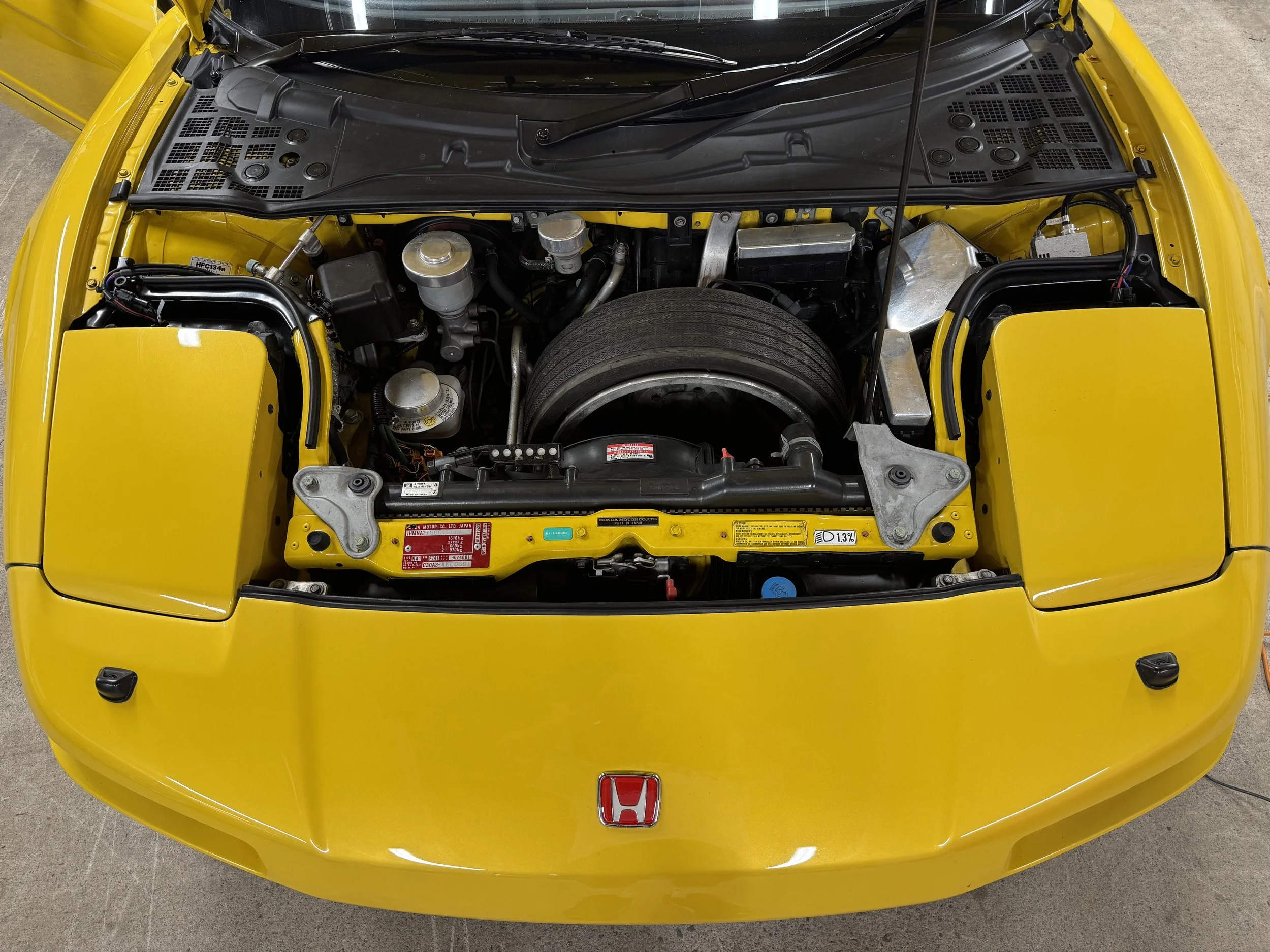DETAIL BONNET OPEN 4.jpg