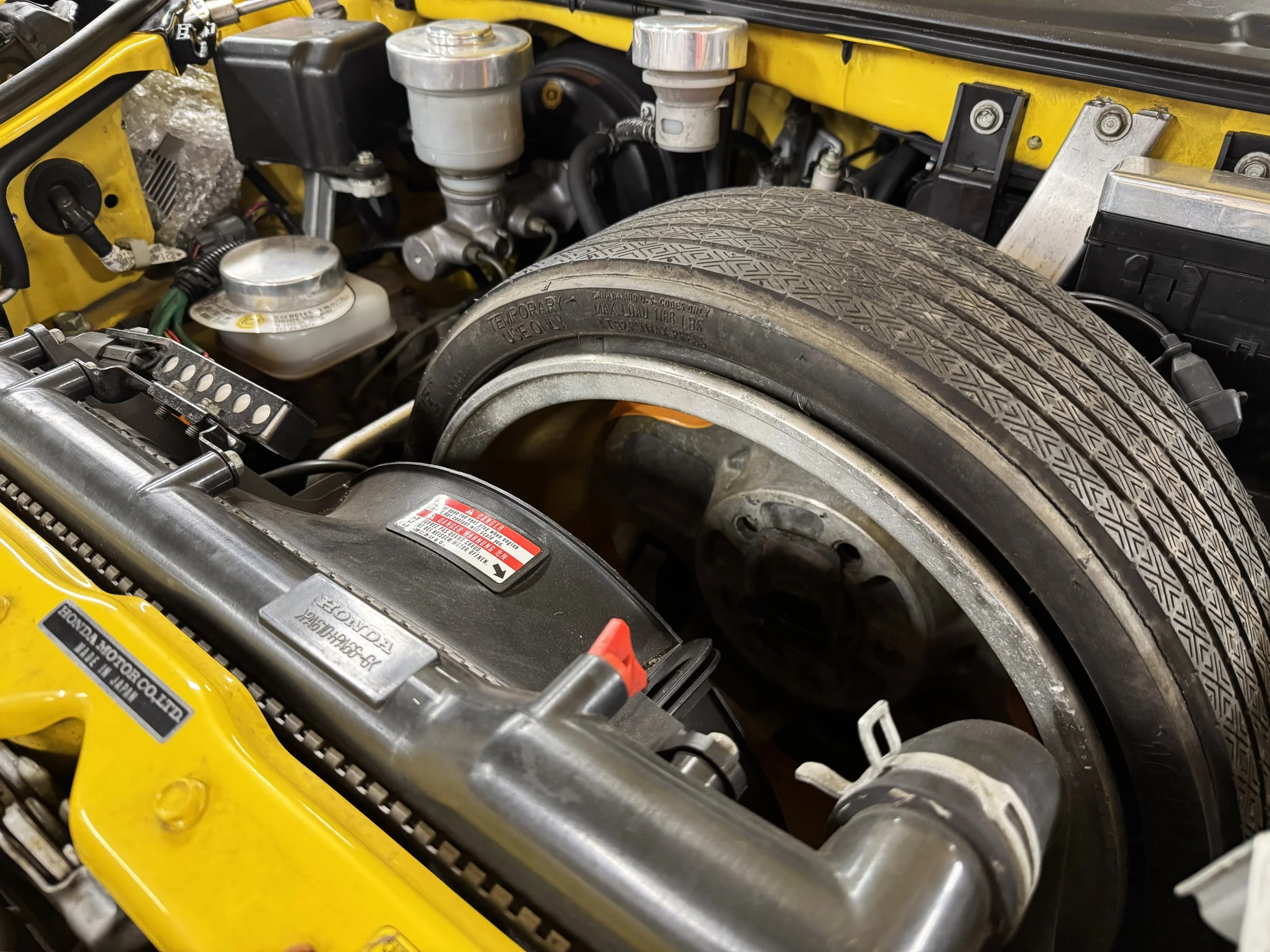 DETAIL BONNET OPEN 3.jpg
