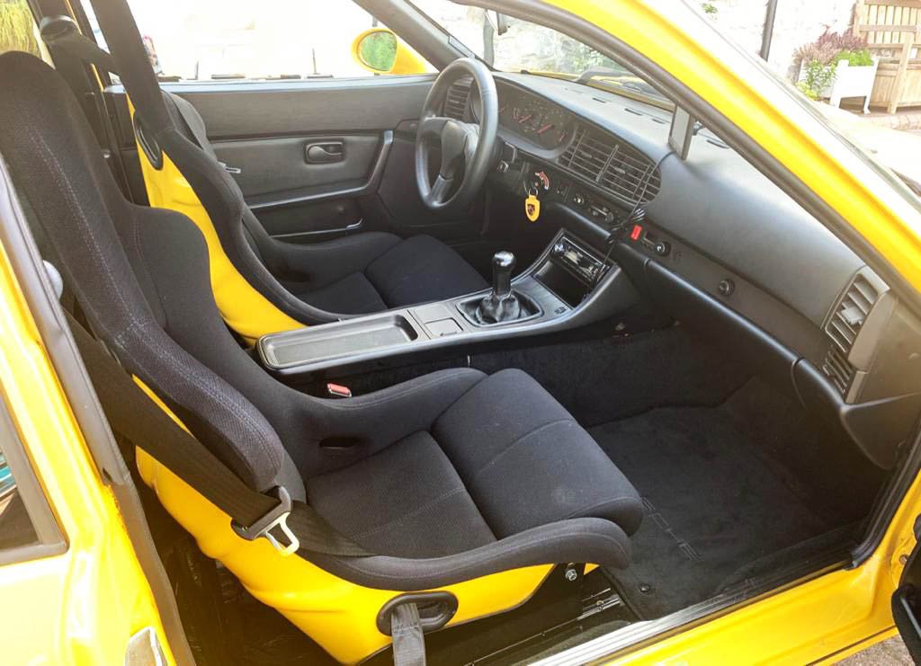 INTERIOR.jpg