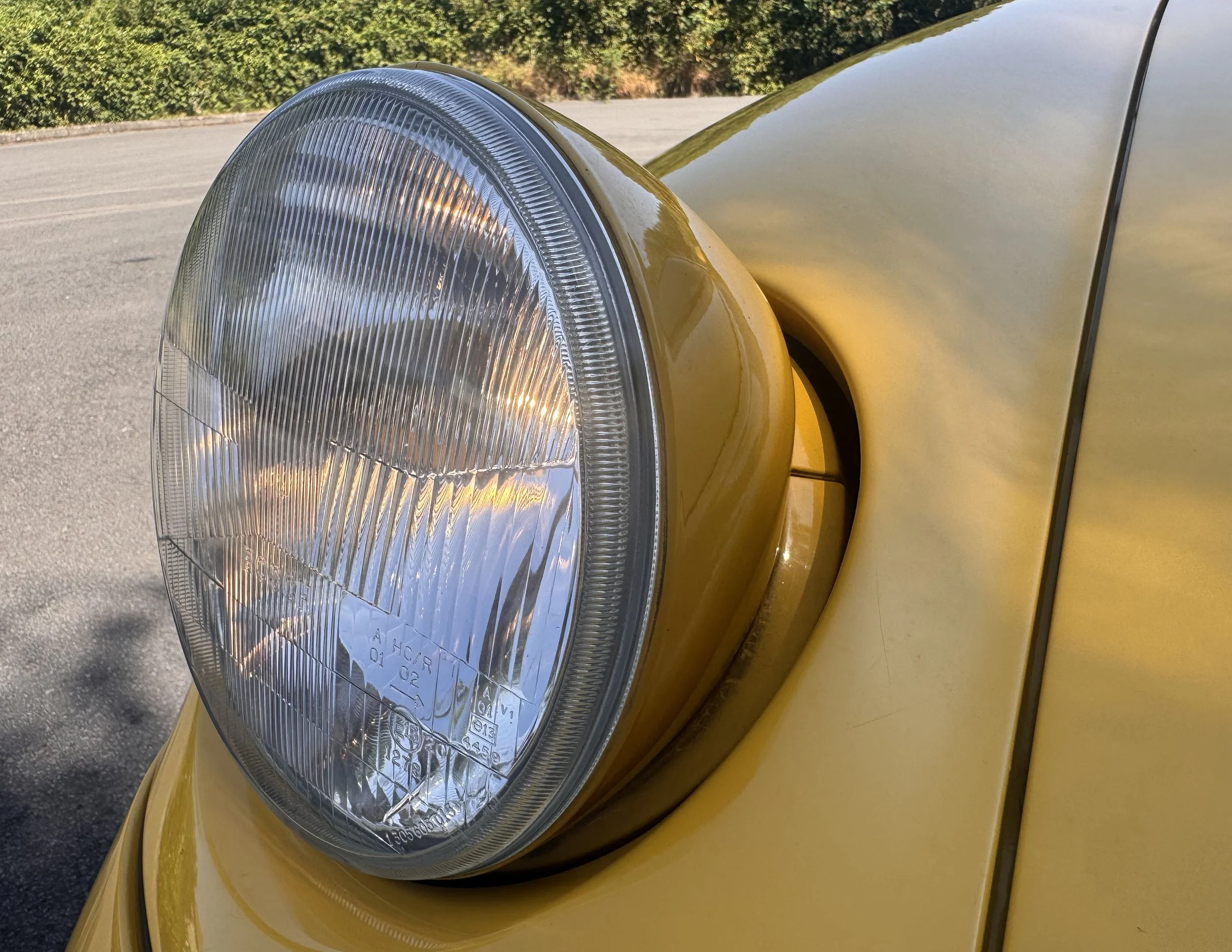 DETAIL HEADLIGHT 2.jpg