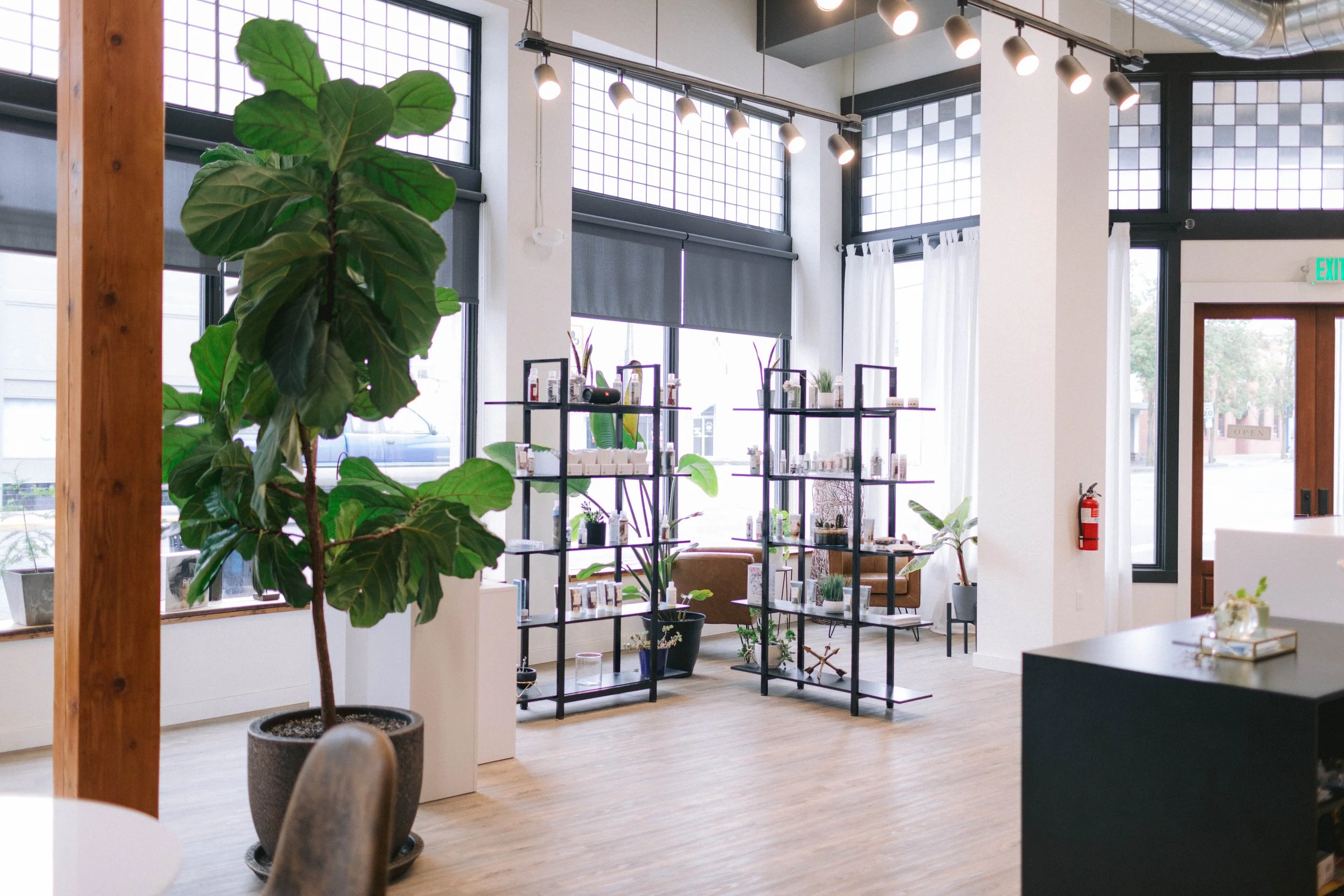 STYLISTS — LUMIÈRE SALON ATELIER