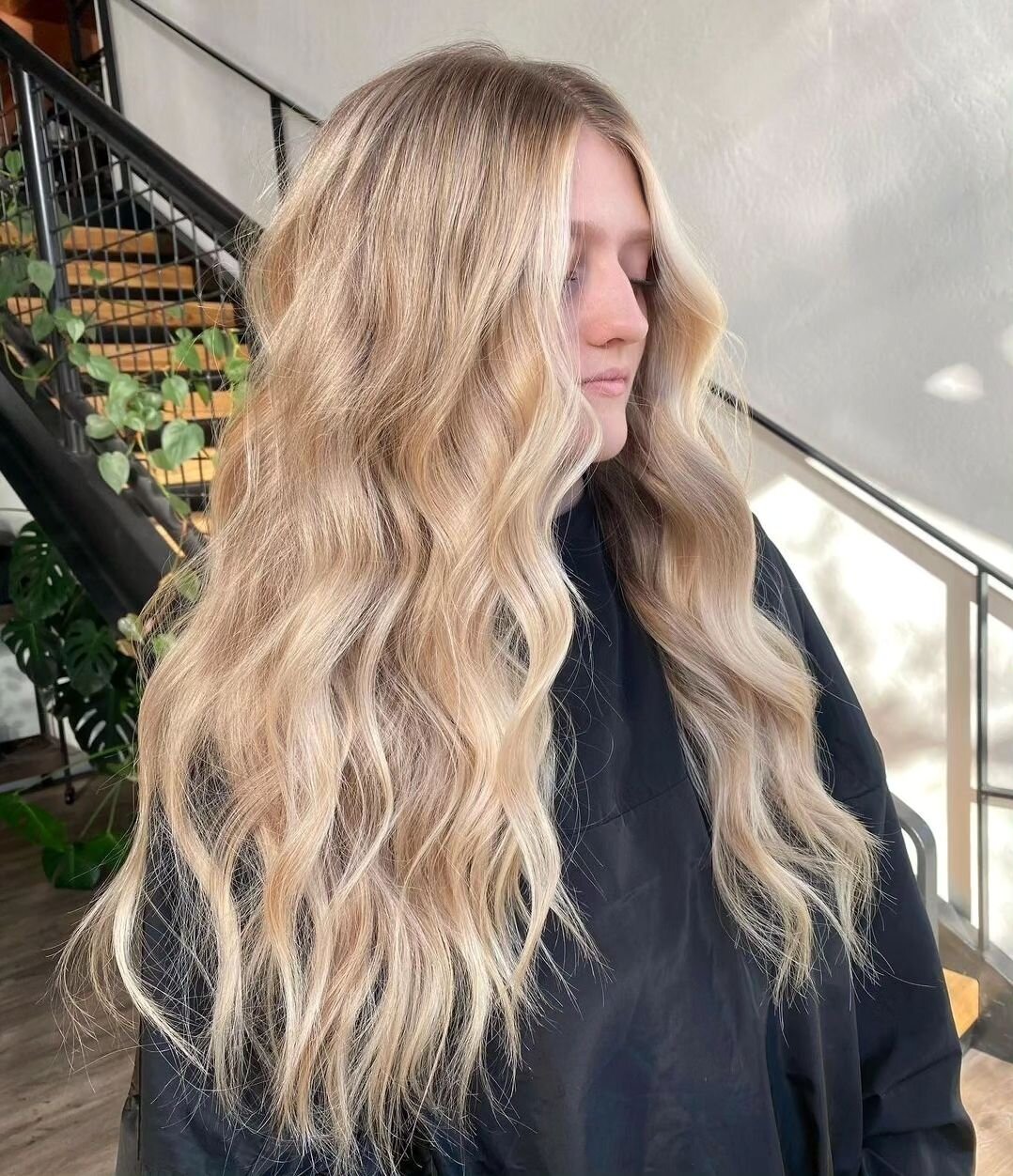 &deg;&bull; Signature Blonde Refresh &bull;&deg; ❄️ @hairby_halia 

#GiveGoodHair 
#LetYourLightShine 
#AllYouNeedIsGoodHair