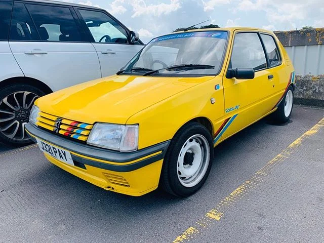 2 kool 4 skool #peugeot #205 #rallye #205rallye #yellow #80s #pug #steelwheels #truro #cornwall #kernow