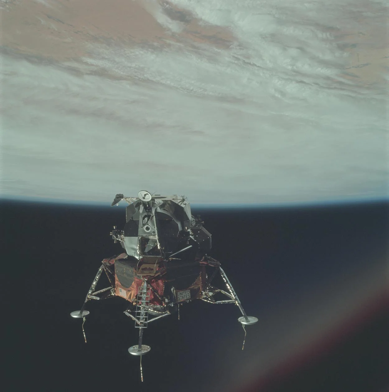 Apollo_4.jpg