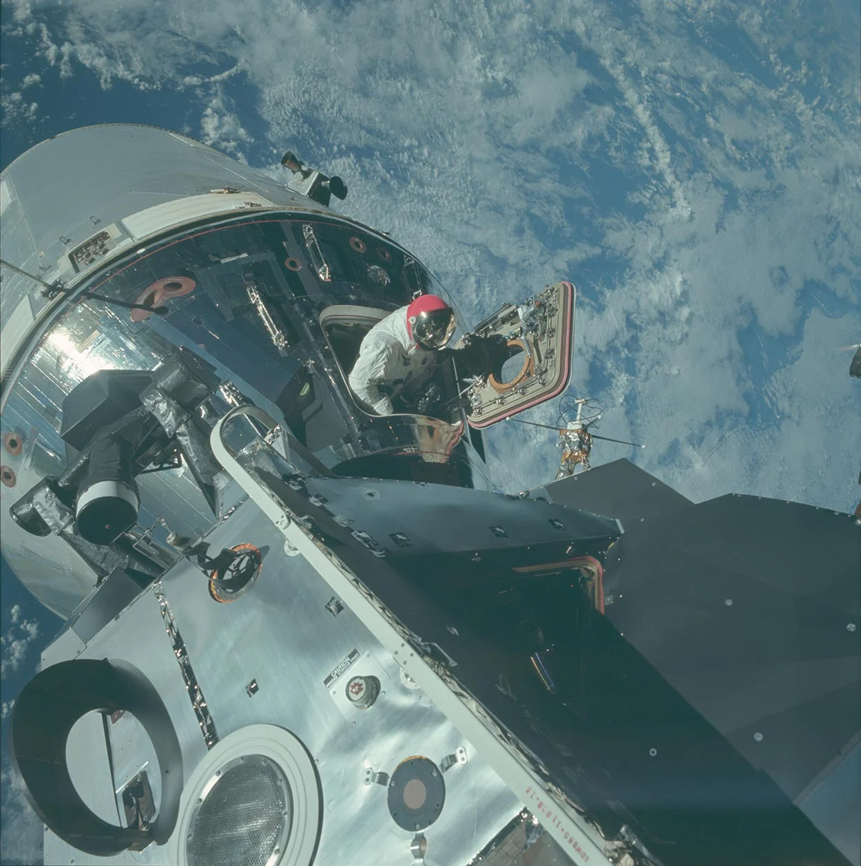 Apollo_3.jpg
