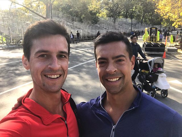 6+ miles #running 🏃🏾 this morning around #CentralPark with the older bro. Thanks to him I made it around the whole loop and through the final stretch of the upcoming @nycmarathon. Great fall morning! #TriLife