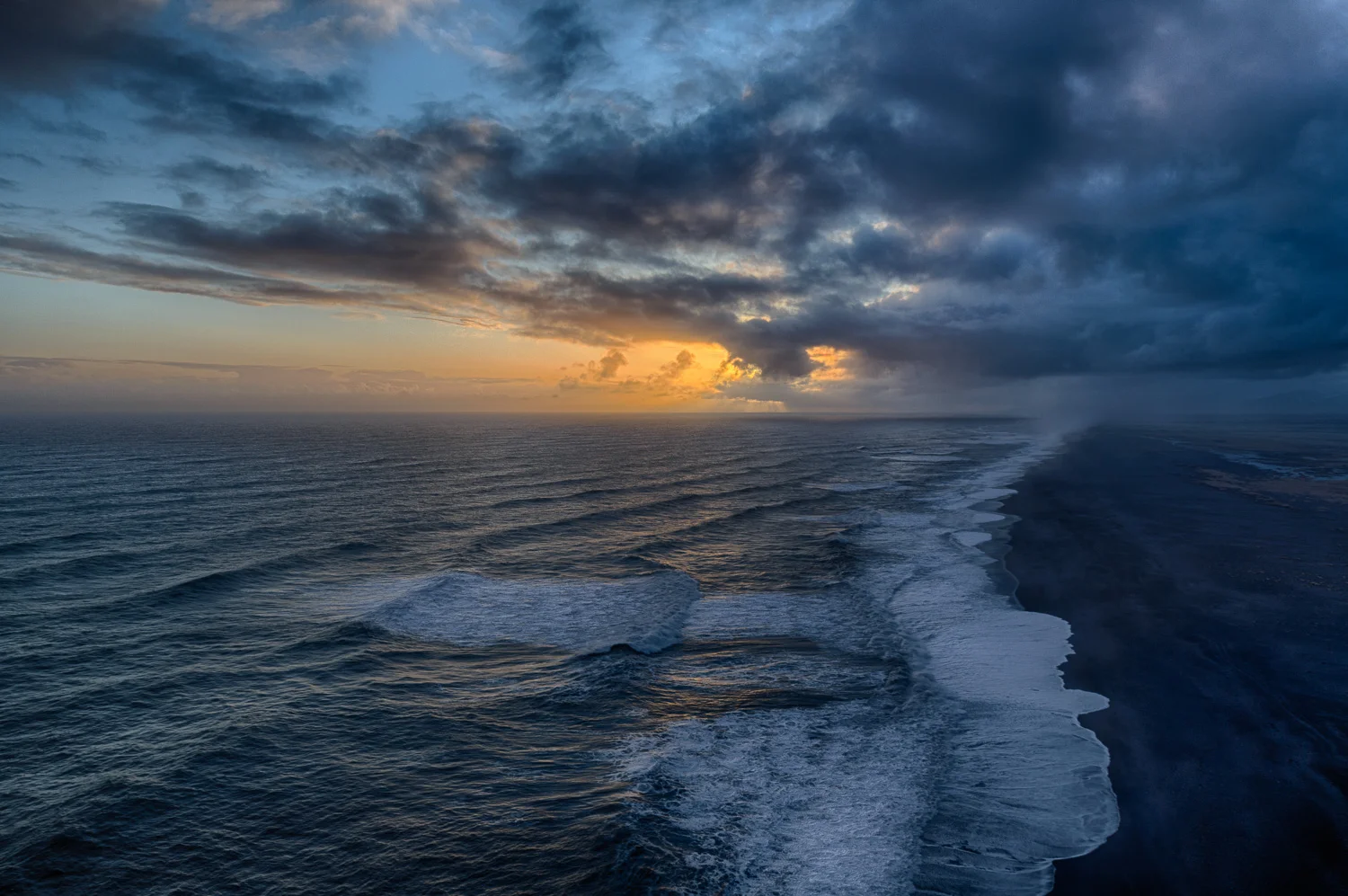 Black Sand Beach seen from Dyrhólaeyjarviti