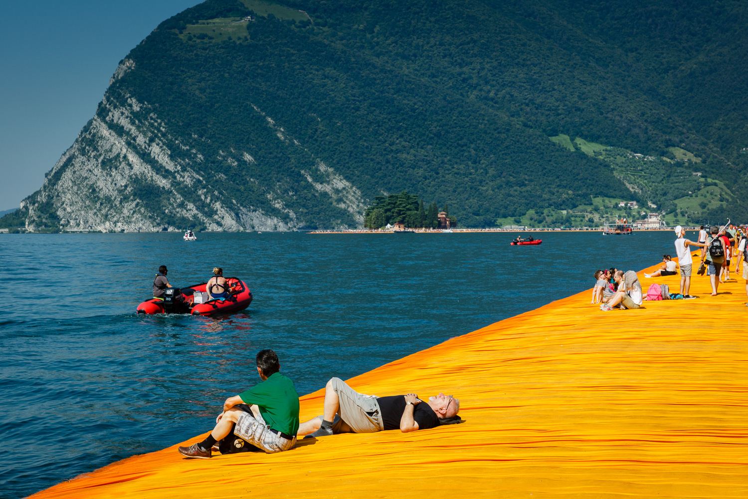 The Floating Piers - Relaxing on the Pier