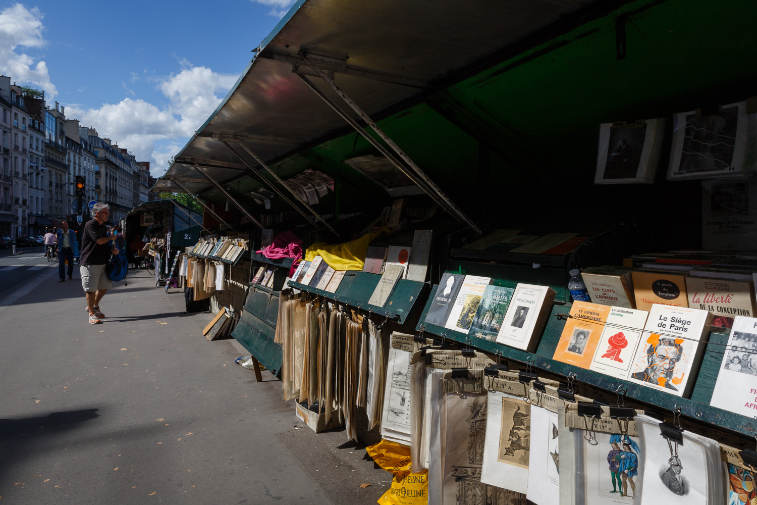 Bouquiniste booksellers along the Seine River in Paris