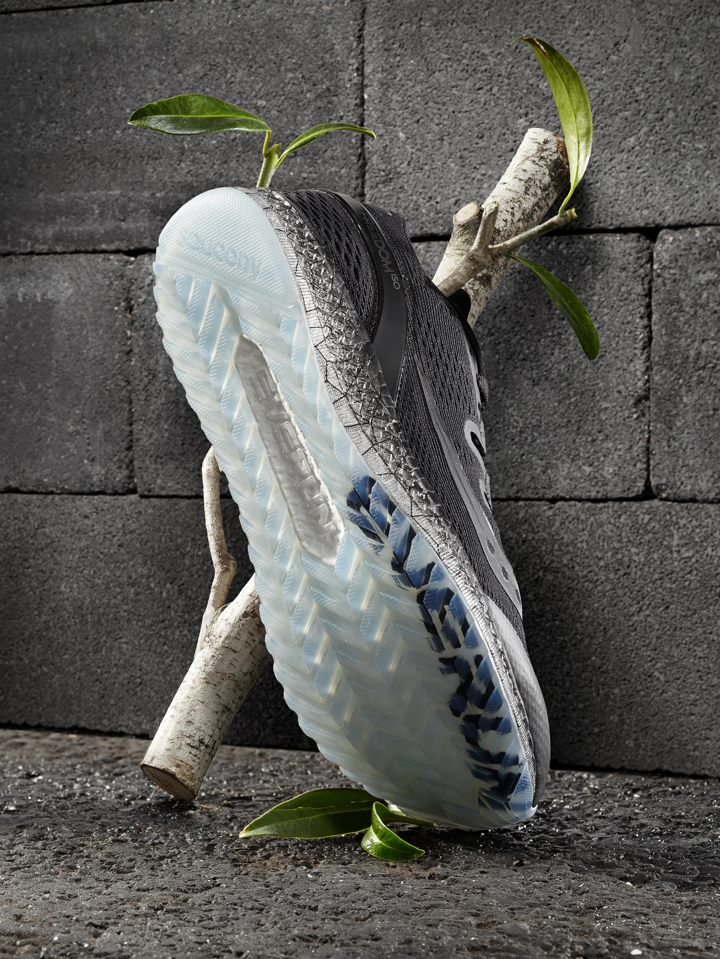 Fashion_65_Saucony_2_3N.jpg