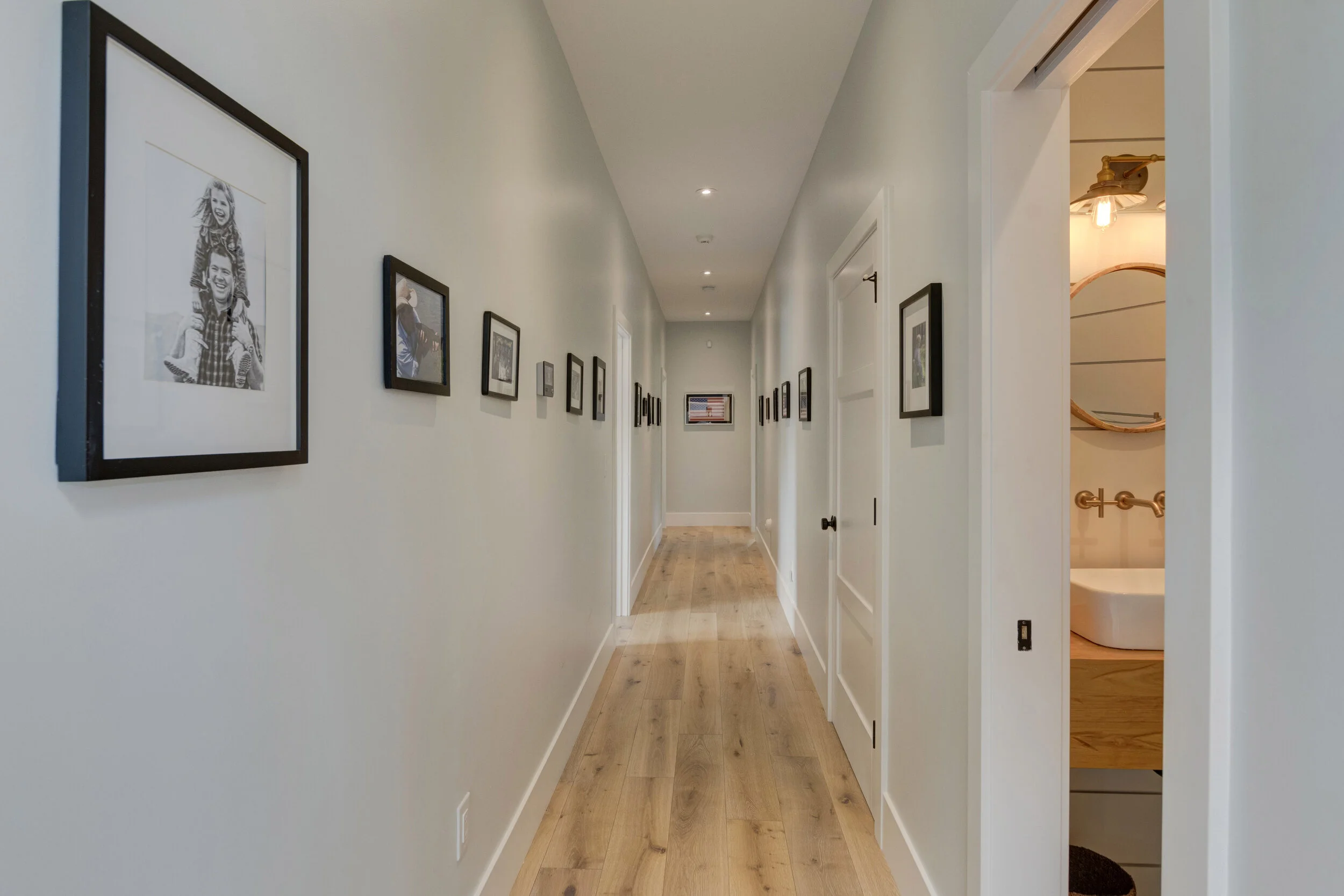 Hallway.jpg