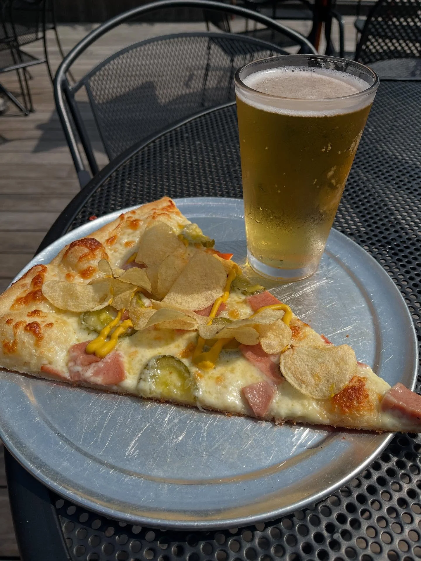 Dainty Contest is TODAY! Slice of the day: bologna + pickles + mustard + chips. Happy hour ALL DAY! $1 off drafts and wells + $4 slices! 
#dainty #daintycontest #worldchampionship #bologna #dailyslice