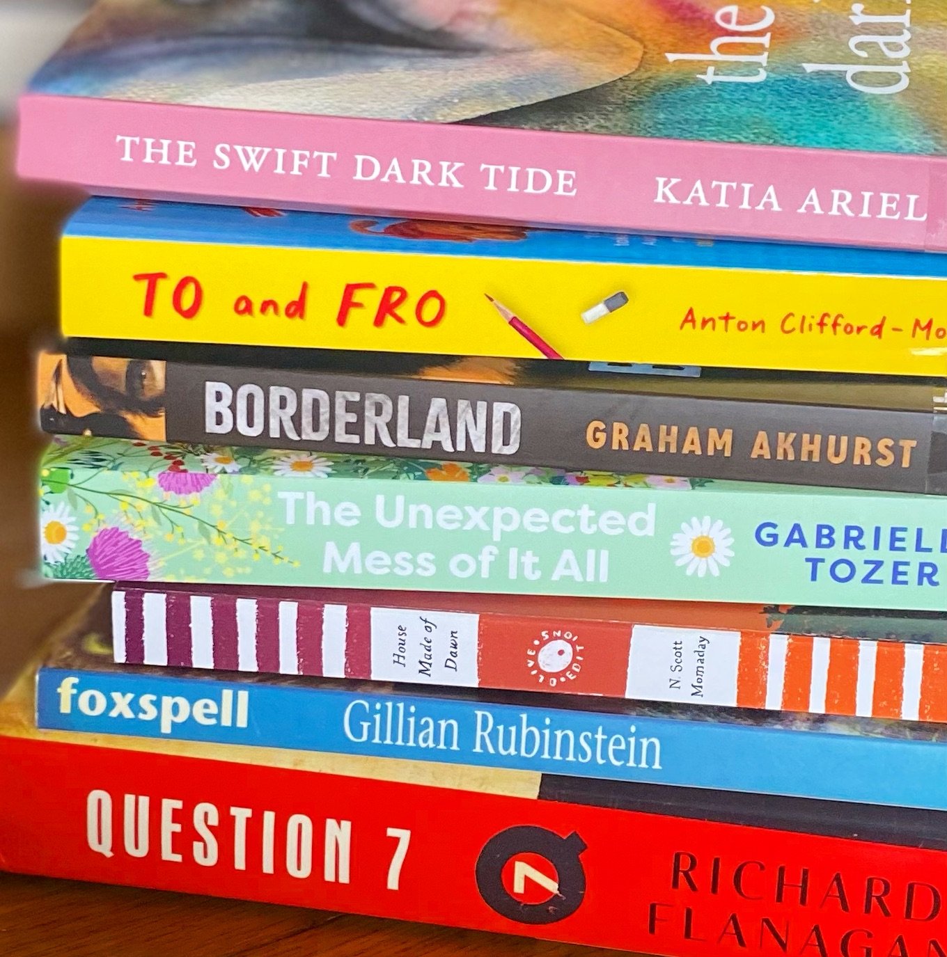 All these books found their way to me this week and I have a wonderful feeling of riches. 

Feeling rich in books is a very particular kind of joy. All those words, all those stories, on my bedside table, patiently waiting for me. Heaven. 

And - in 