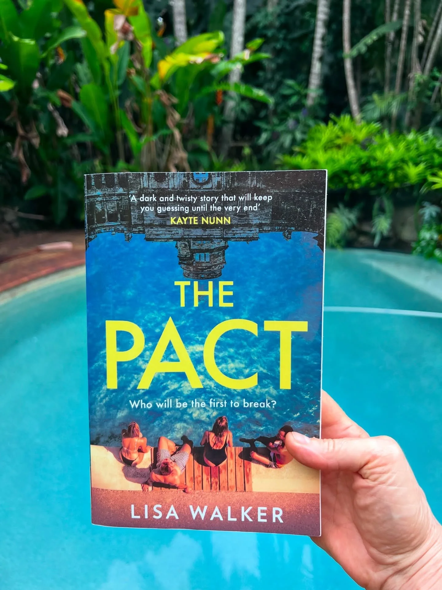 Lisa Walkers just-out book &ndash; The Pact - &nbsp;is a pacy, humorous crime thriller set on the Camino walk in Spain. 

Lisa&rsquo;s writing has always been funny and quirky &ndash; now, in a very welcome move, she brings that to crime. 

Tess has 
