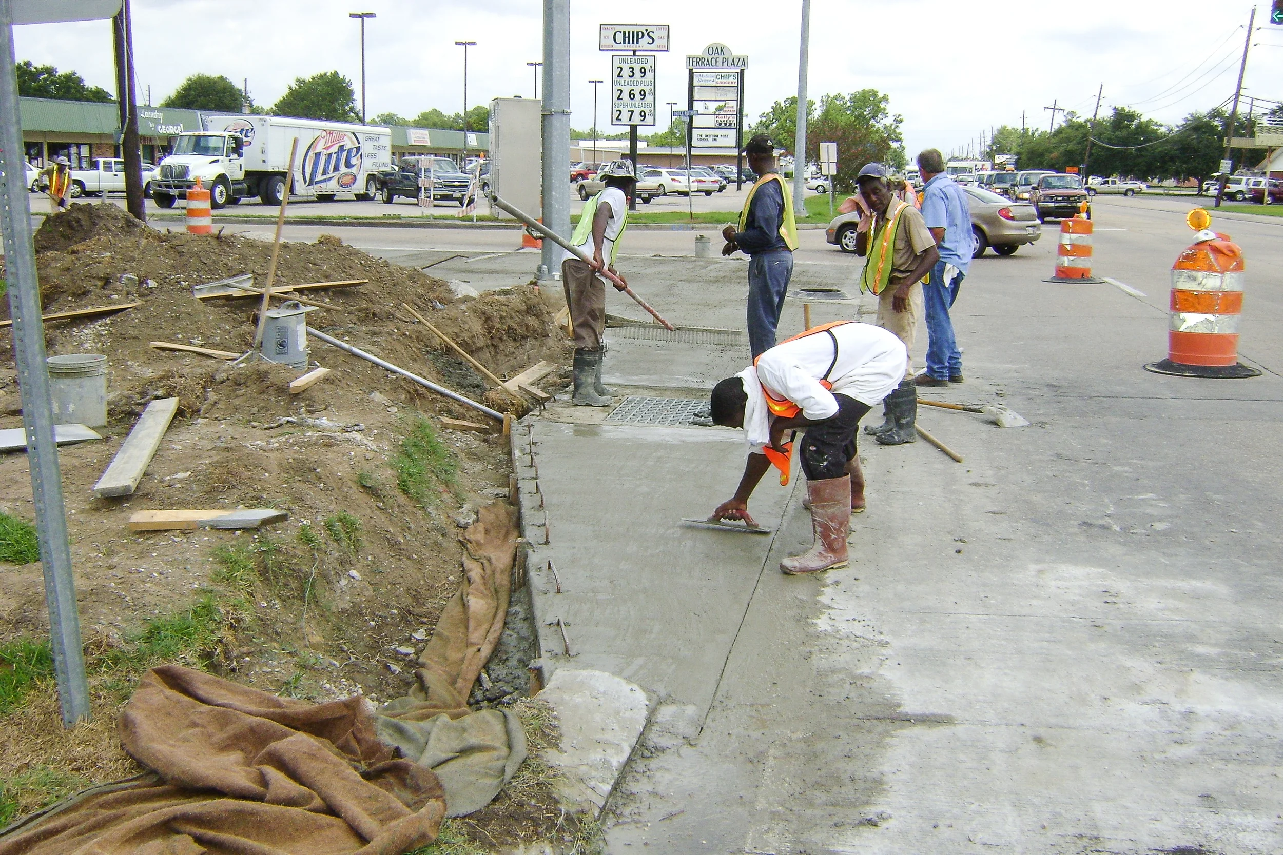 Construction 3.jpg