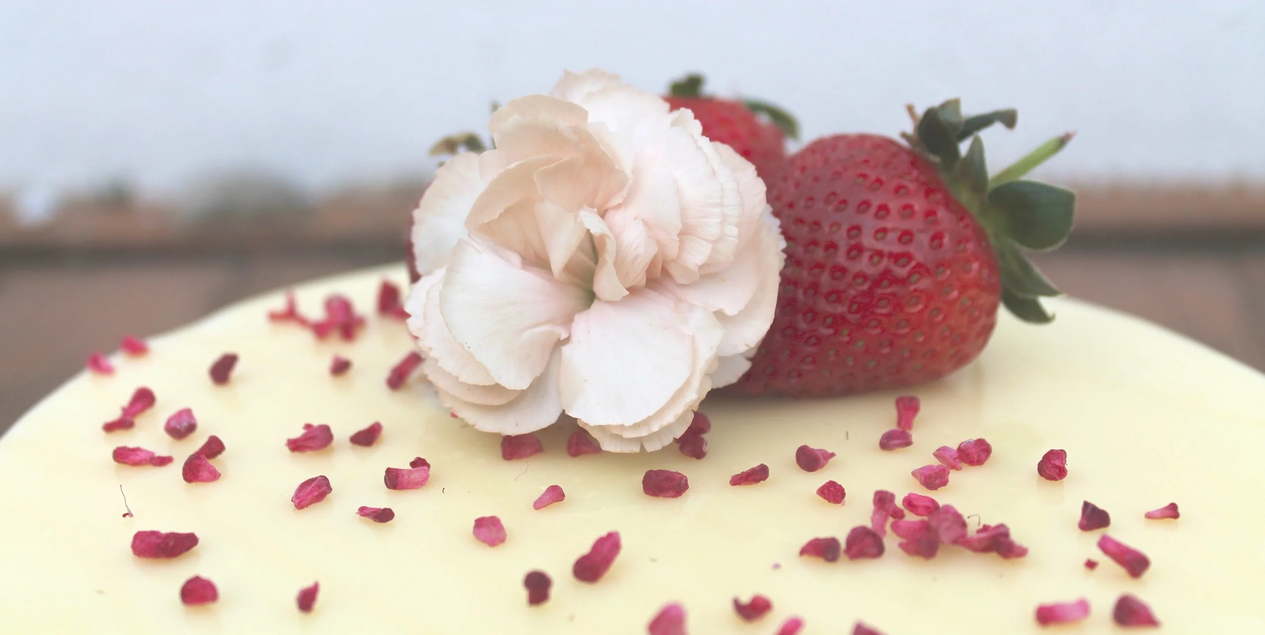 Lemon, Strawberry & Pink Champagne Cake