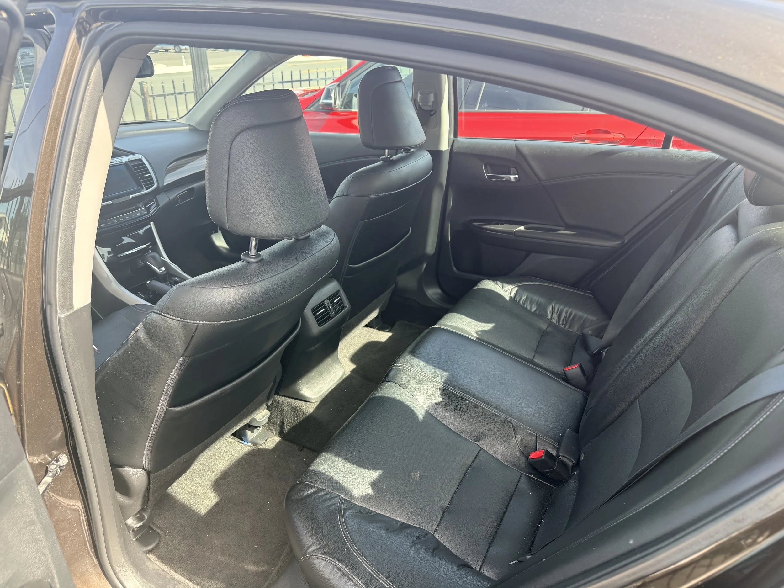 16 HONDA ACCORD (2).jpeg