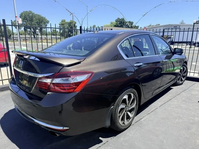 16 HONDA ACCORD 6 (2).jpeg