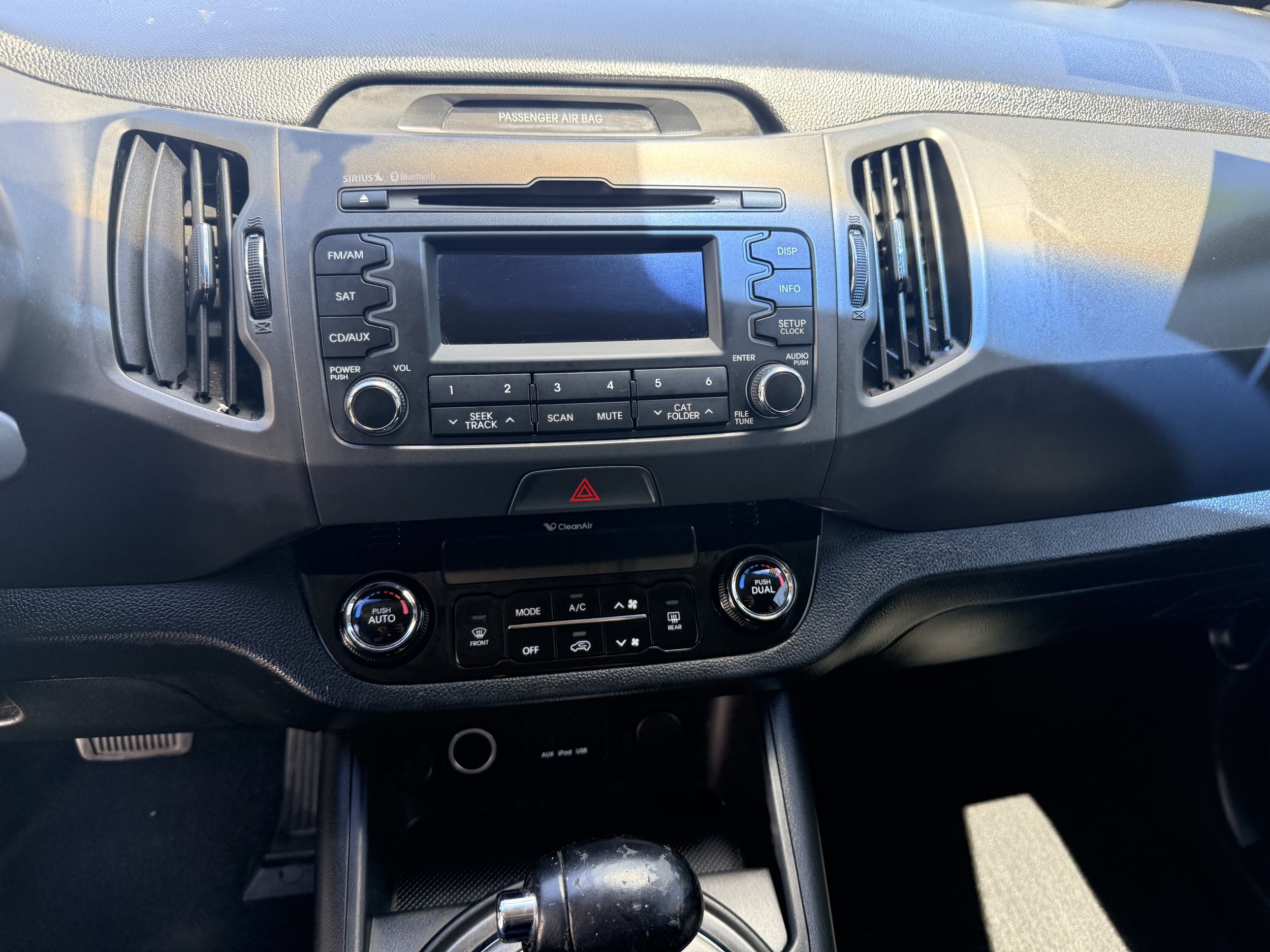 2011 KIA (5).jpeg