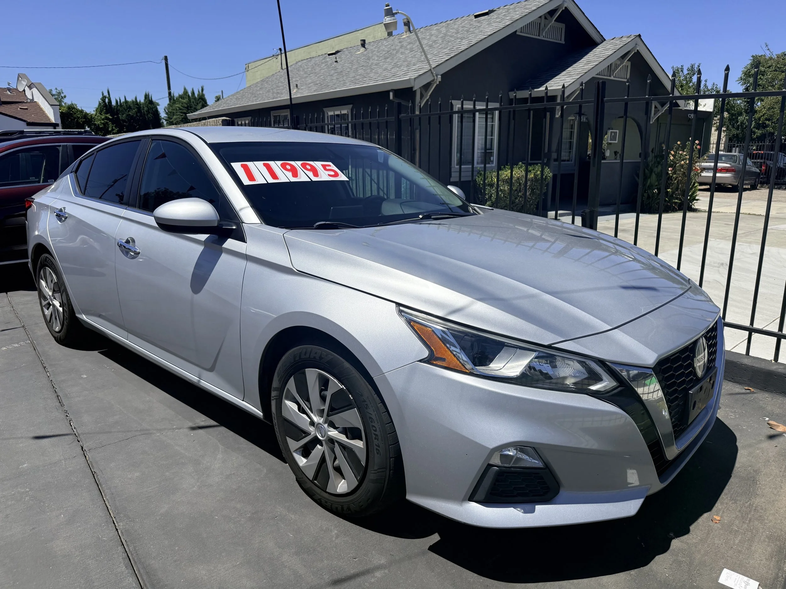 2019 Nissan Altima (3).jpeg