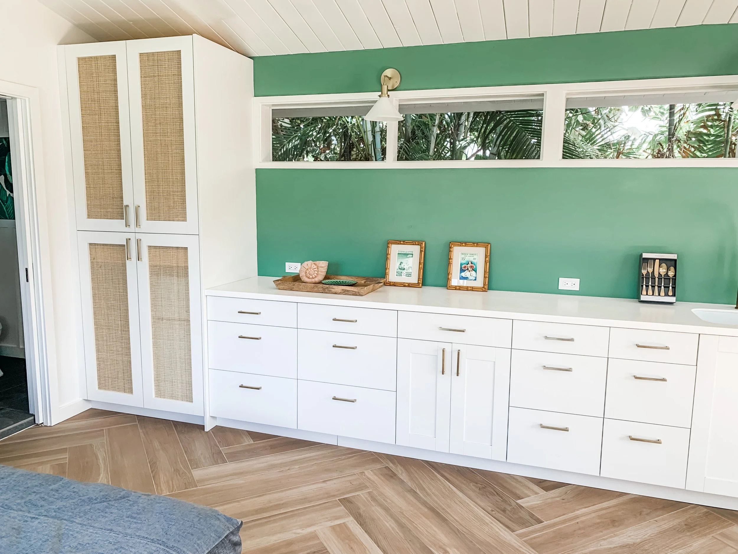 A gallery of various spaces showcasing and countertops