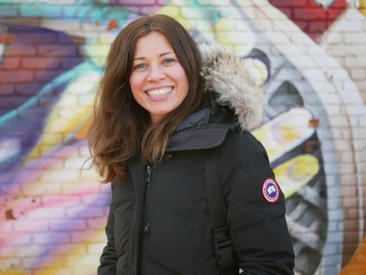 Singing lessons online.webp